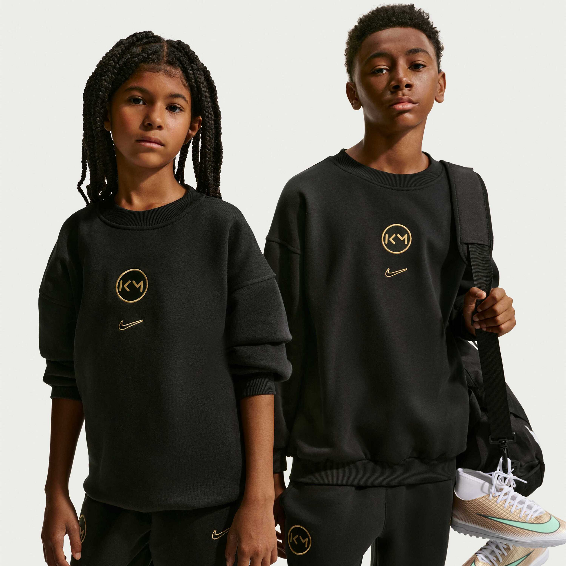 NIKE, Older Kids' Football Oversized Crew Neck Kylian Mbapp&eacute; Club Fleece