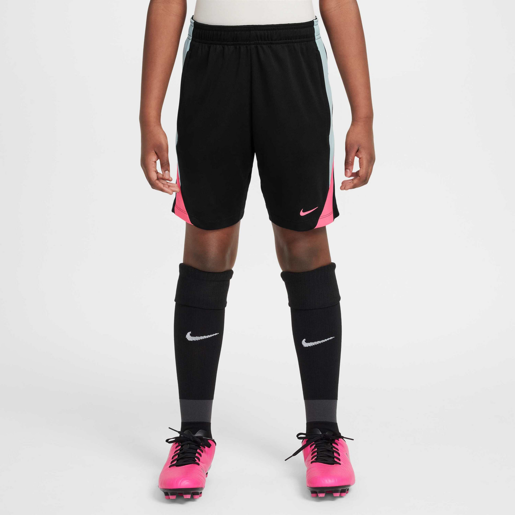NIKE, Older Kids' Football Shorts Dri-fit Strike