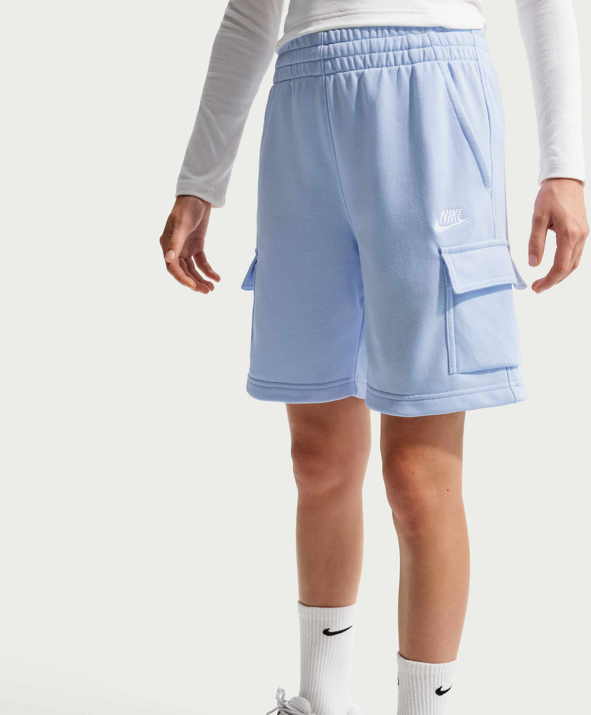 NIKE, Older Kids' French Terry Cargo Shorts Sportswear Club
