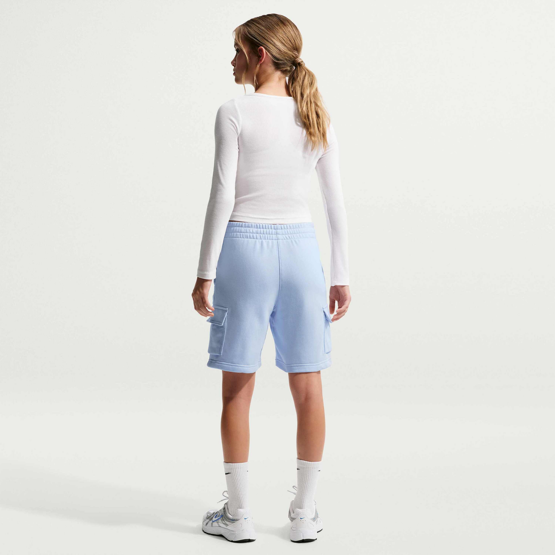 NIKE, Older Kids' French Terry Cargo Shorts Sportswear Club