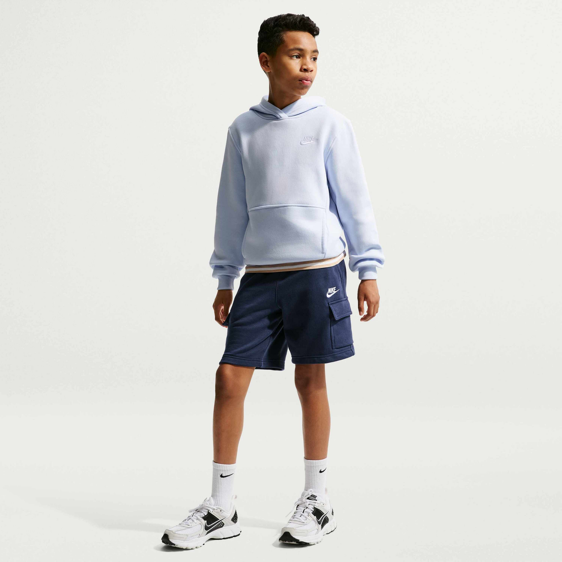 NIKE, Older Kids' French Terry Cargo Shorts Sportswear Club