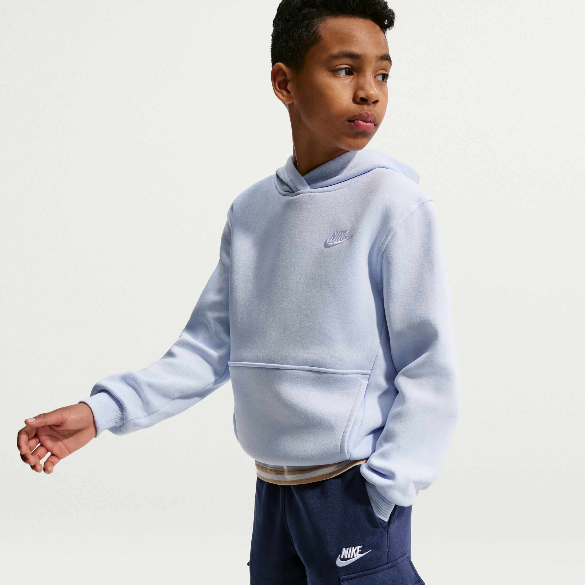 NIKE, Older Kids' French Terry Cargo Shorts Sportswear Club