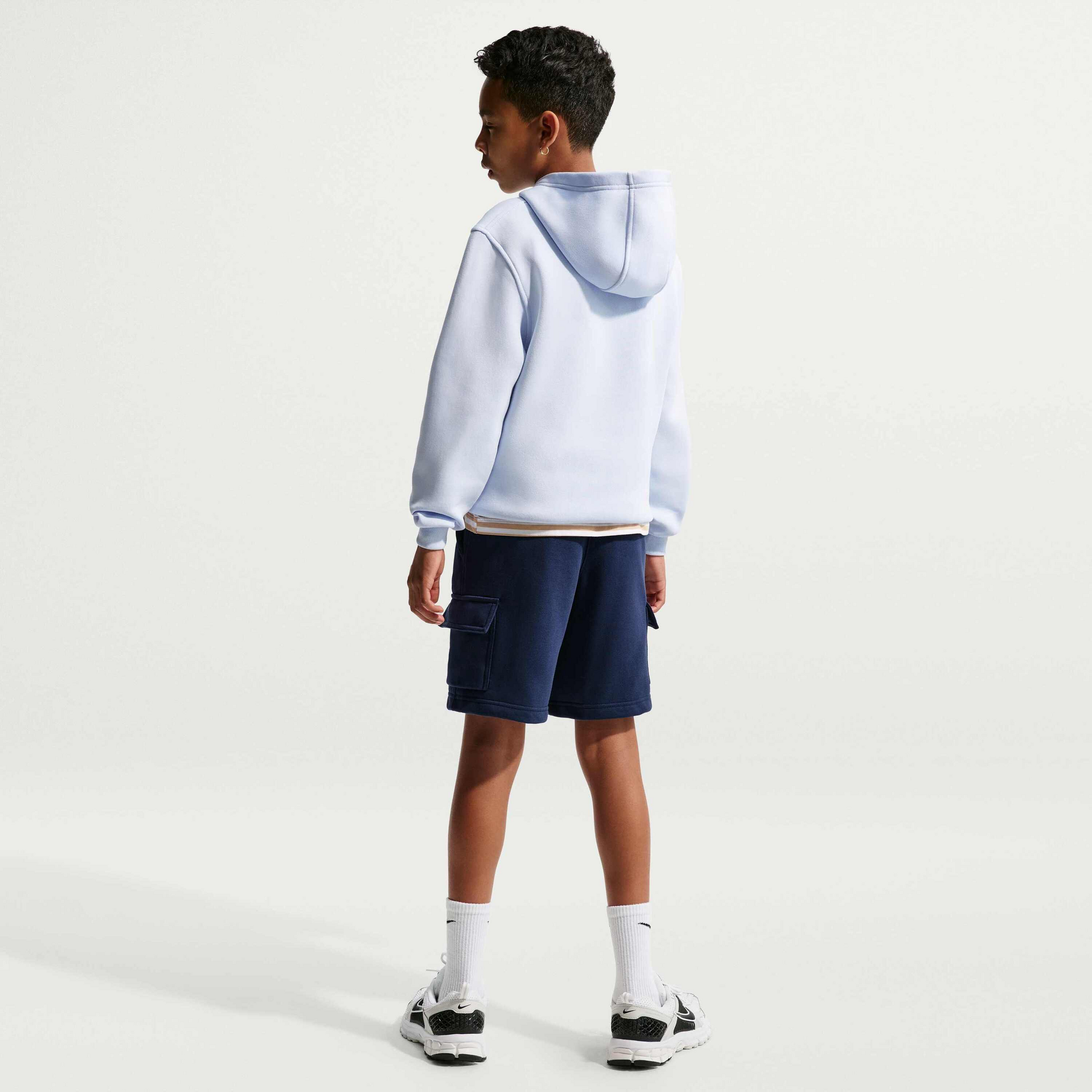 NIKE, Older Kids' French Terry Cargo Shorts Sportswear Club