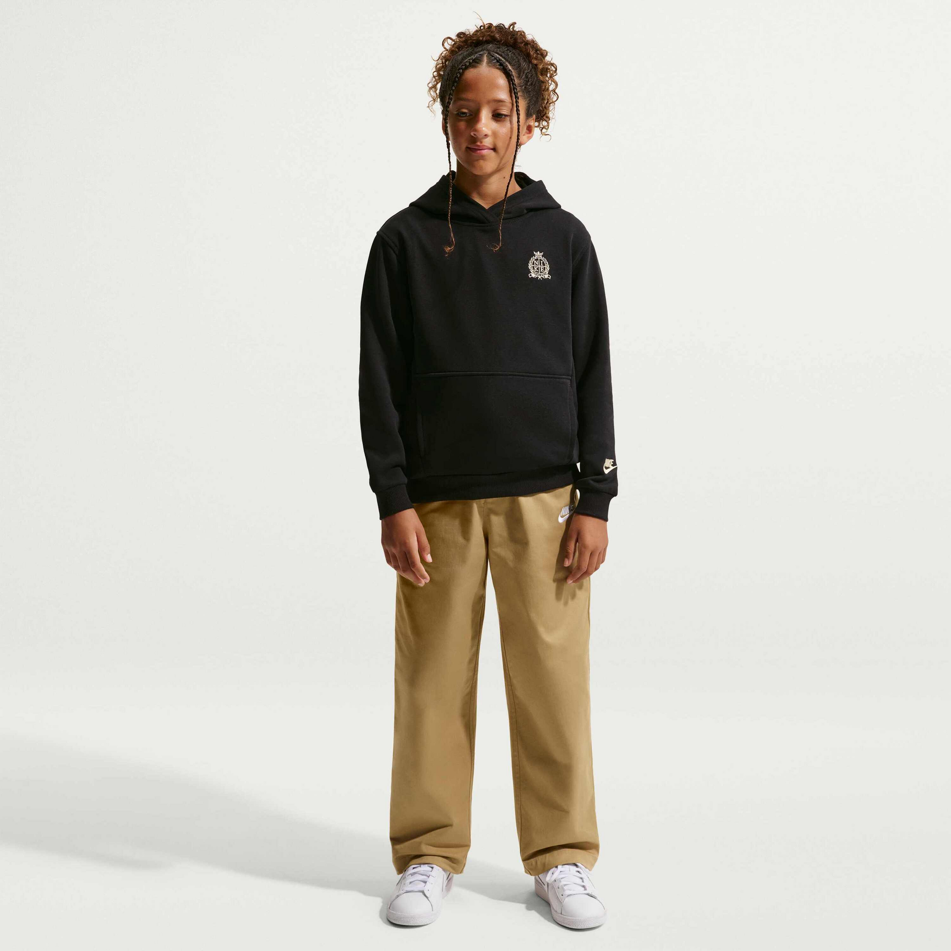 NIKE, Older Kids' French Terry Hoodie Sportswear Club