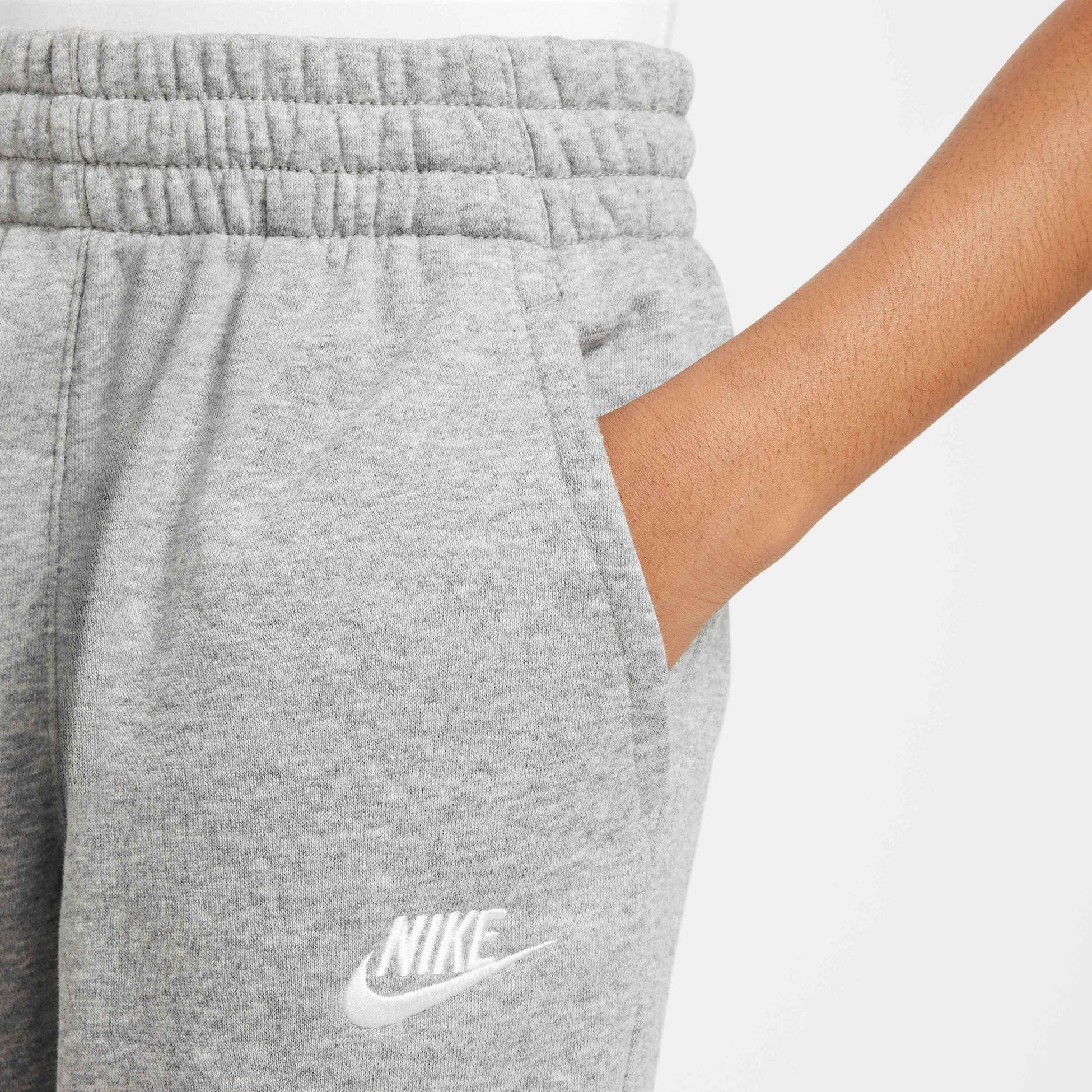 NIKE, Older Kids' French Terry Joggers Club Fleece