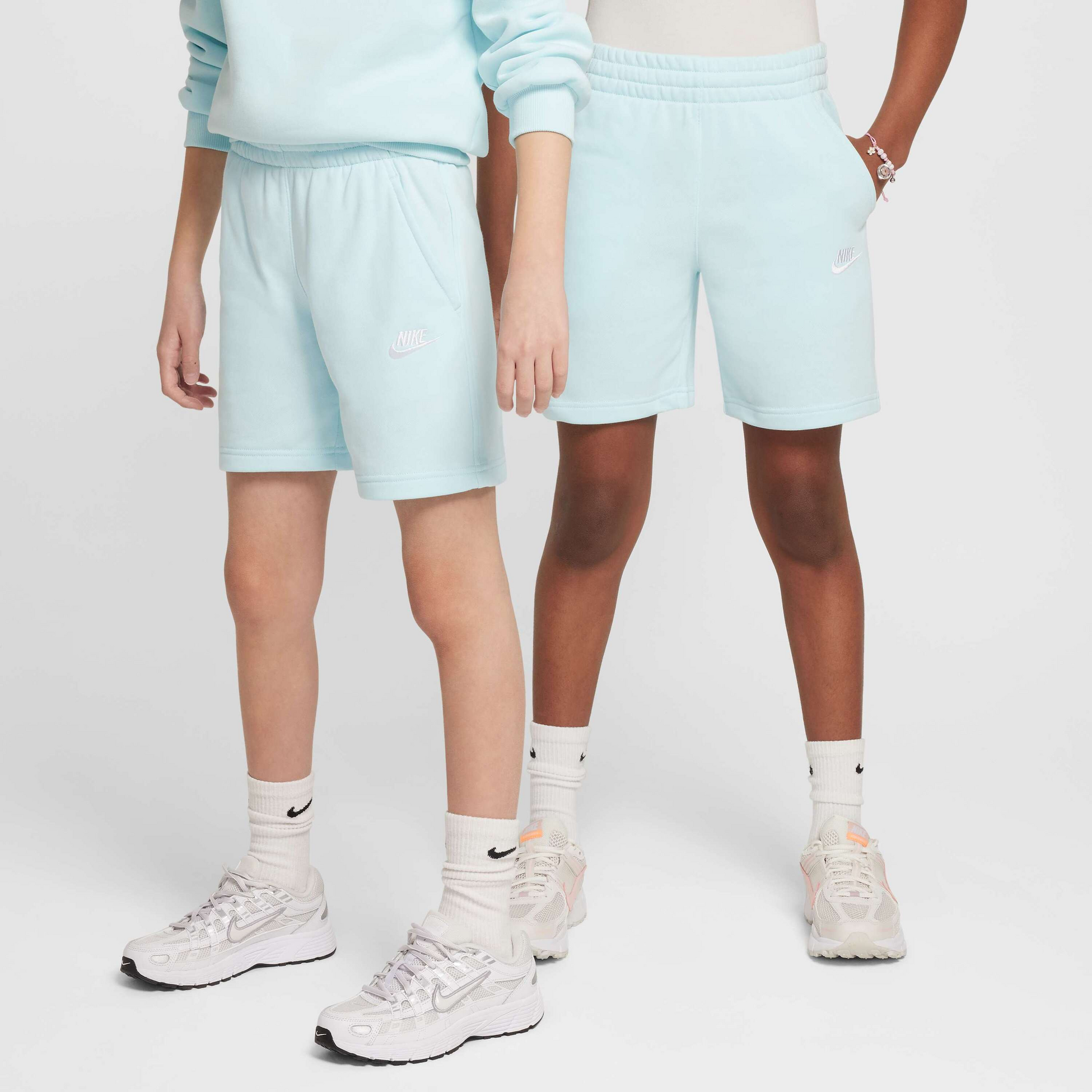 NIKE, Older Kids' French Terry Shorts Sportswear Club Fleece