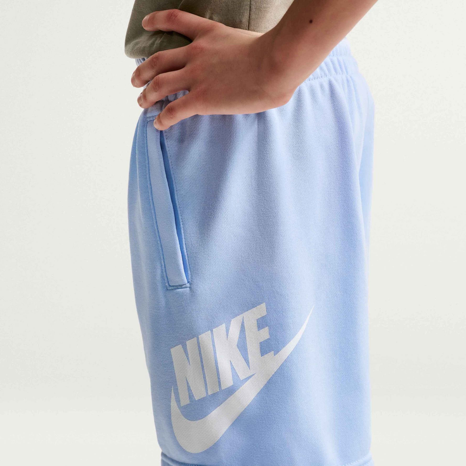 NIKE, Older Kids' French Terry Shorts Sportswear Club Fleece