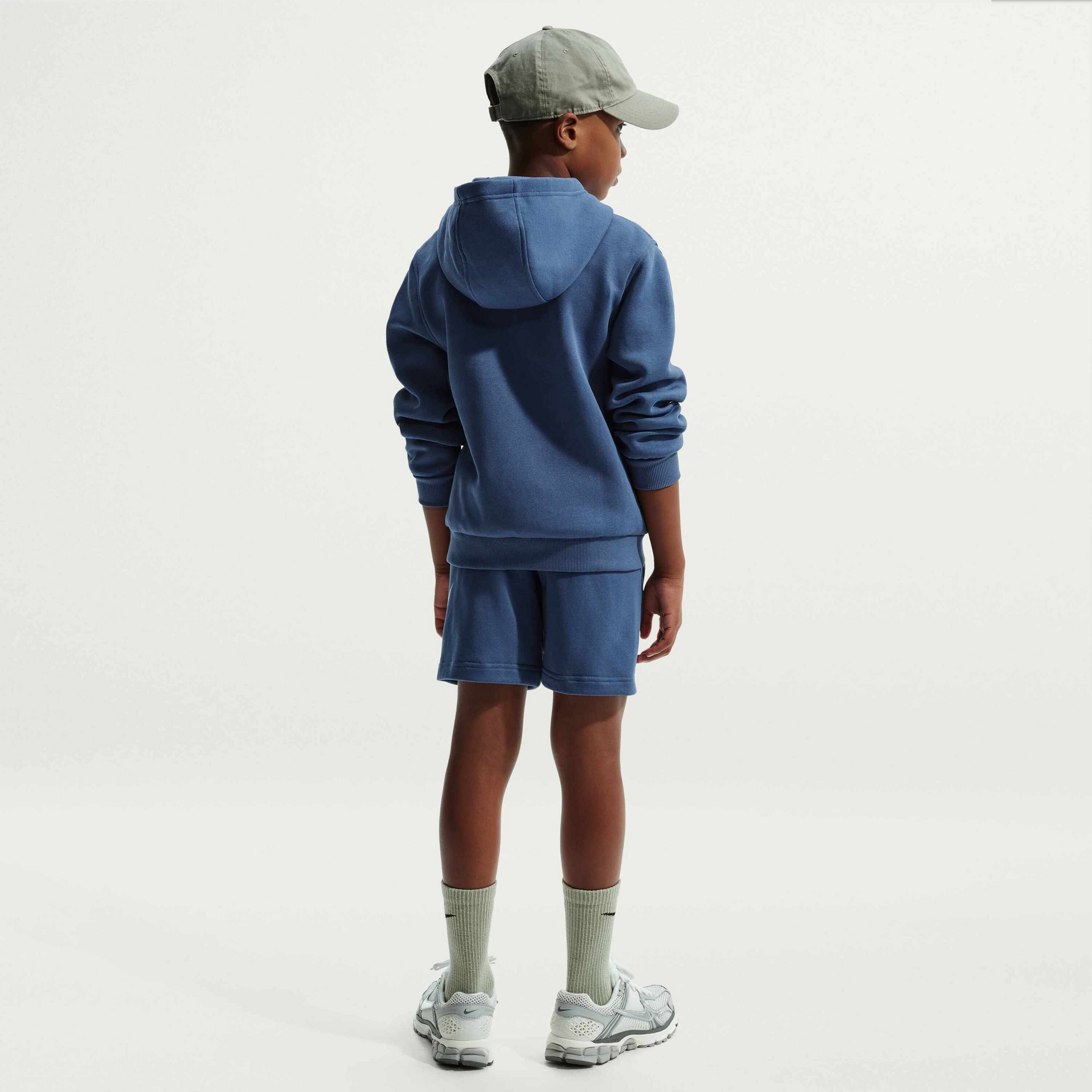 NIKE, Older Kids' French Terry Shorts Sportswear Club Fleece