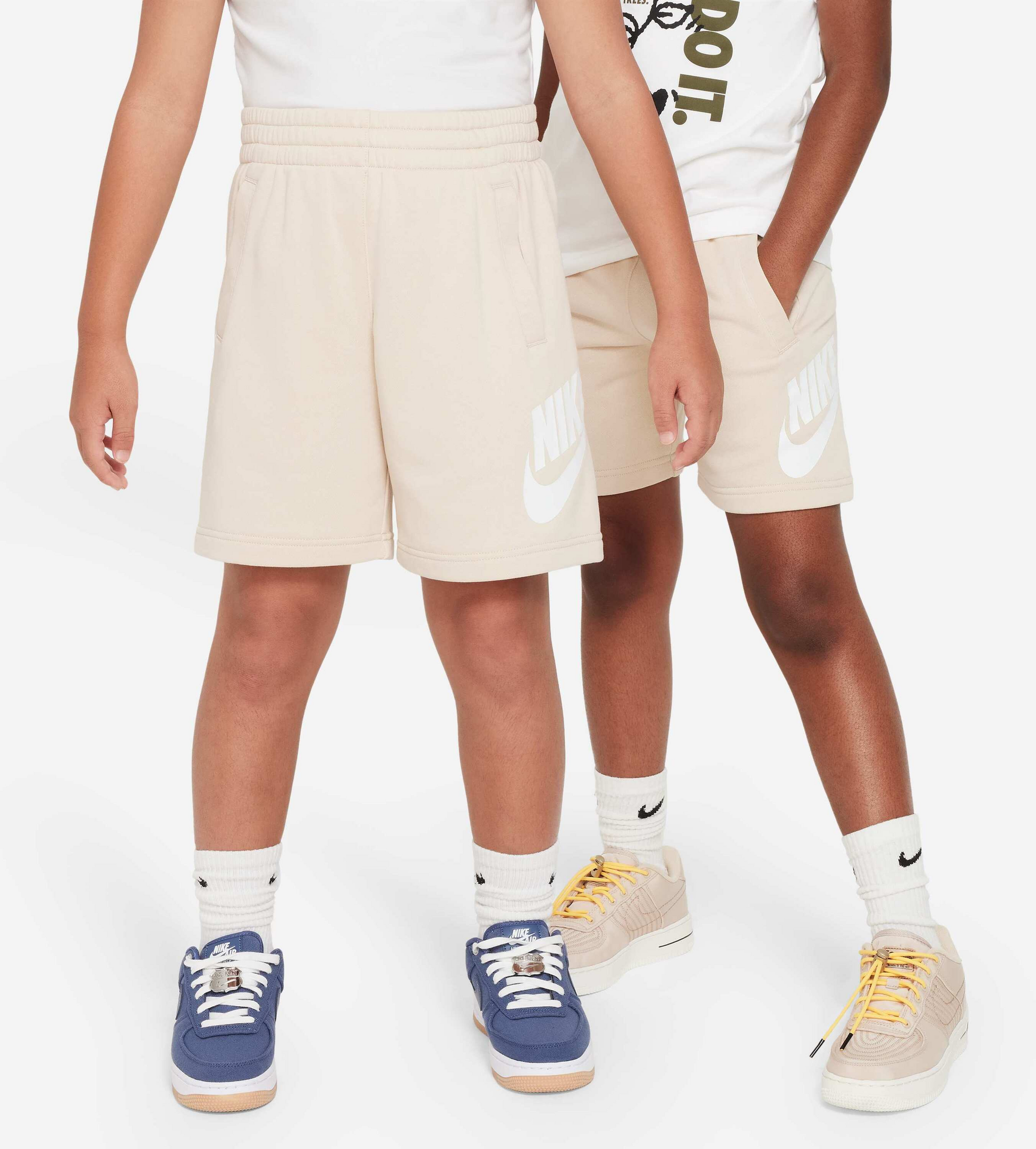 NIKE, Older Kids' French Terry Shorts Sportswear Club Fleece