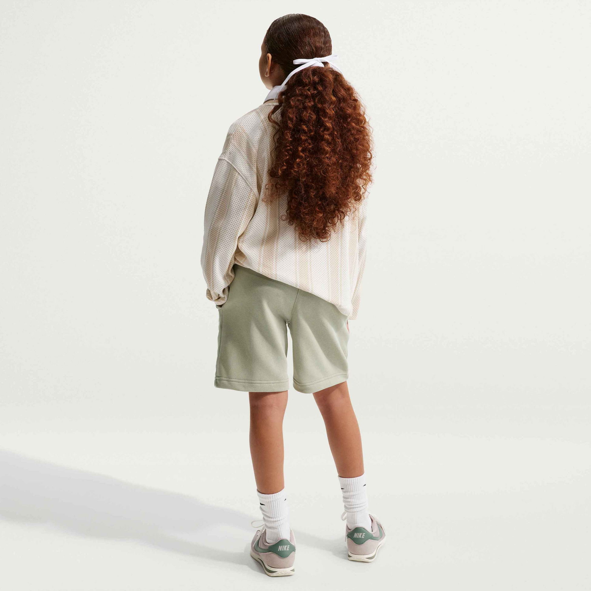NIKE, Older Kids' French Terry Shorts Sportswear Club Fleece