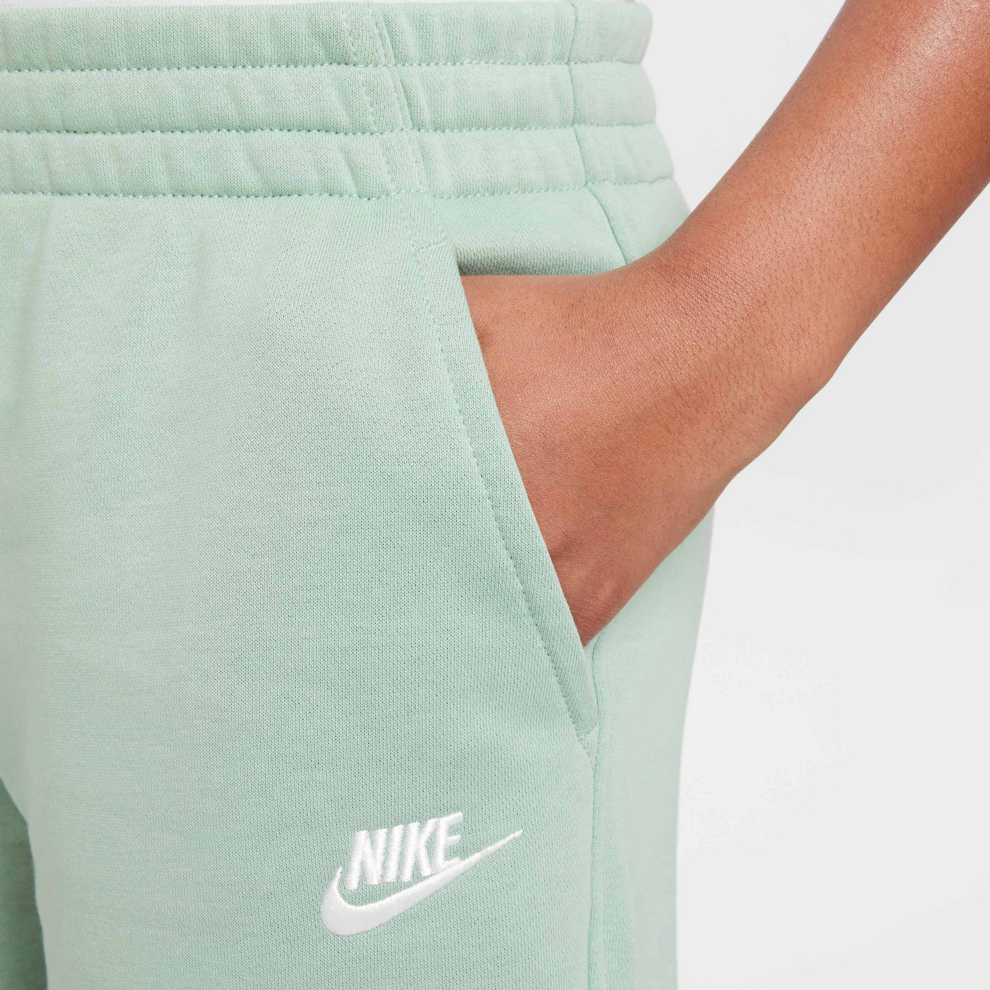 NIKE, Older Kids' French Terry Shorts Sportswear Club Fleece