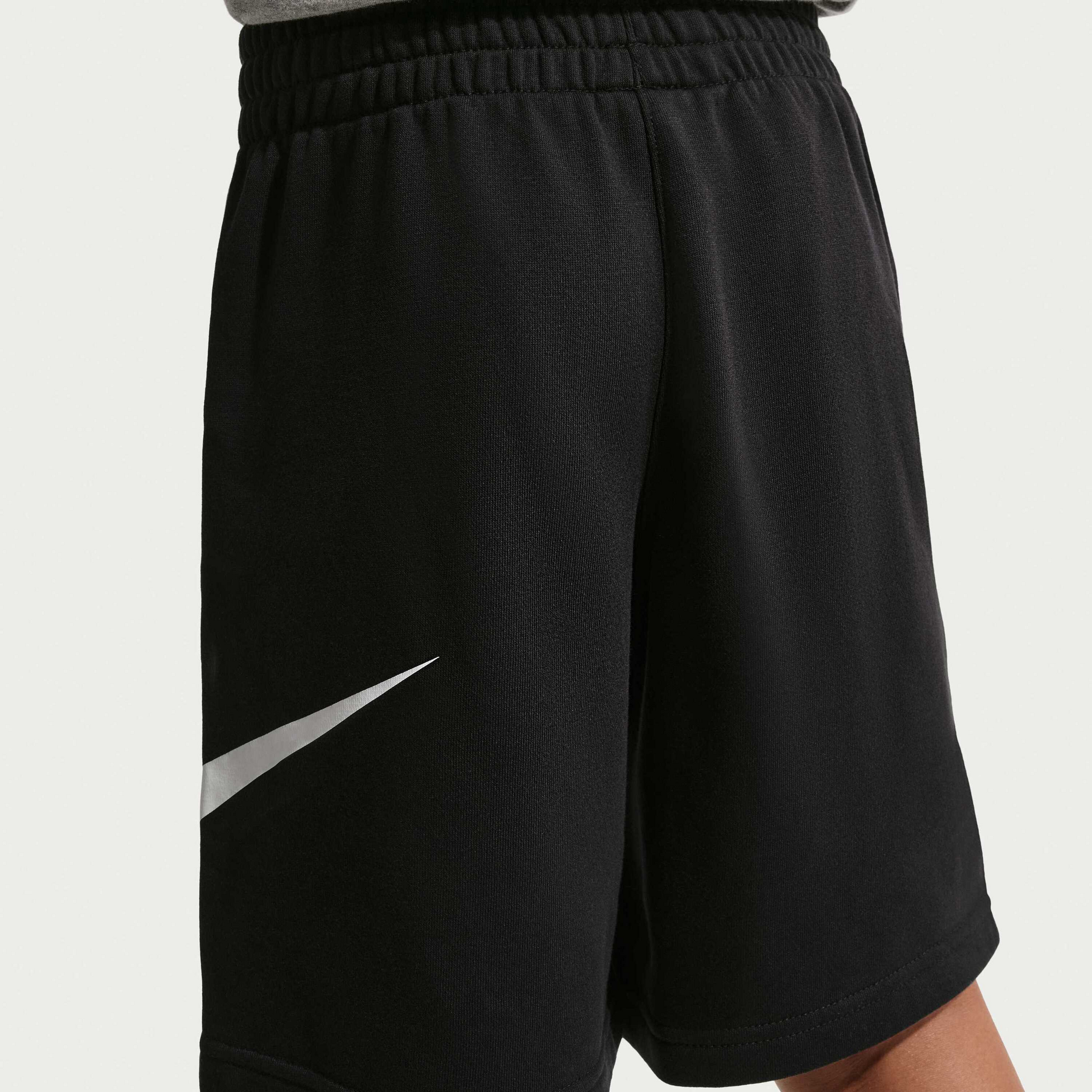 NIKE, Older Kids' French Terry Shorts Sportswear Club