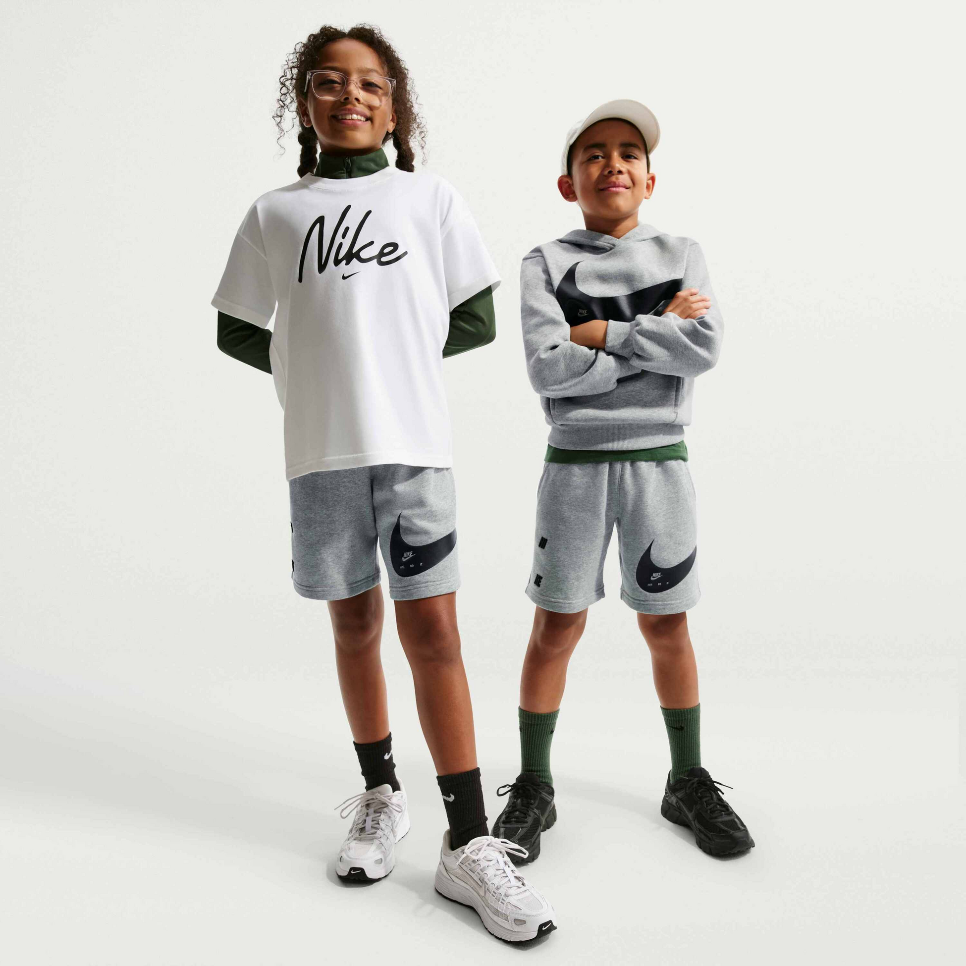 NIKE, Older Kids' French Terry Shorts Sportswear Club