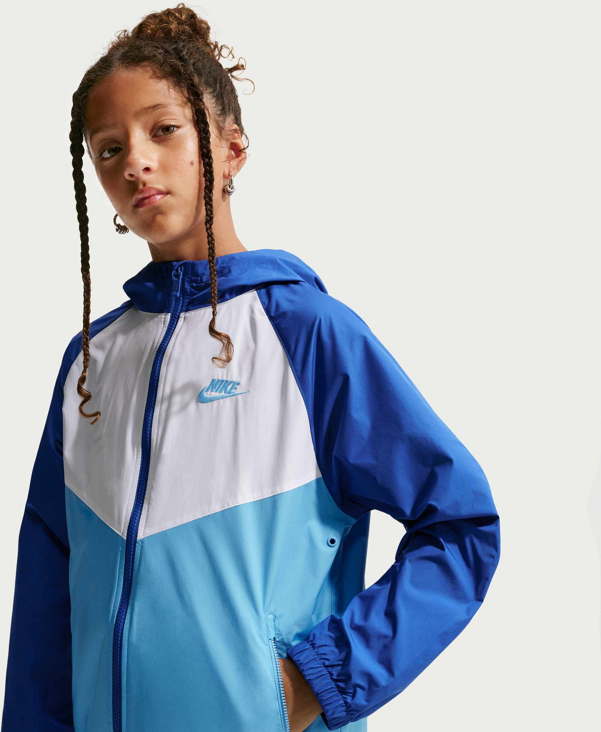 NIKE, Older Kids' Hooded Repel Jacket Sportswear Windrunner
