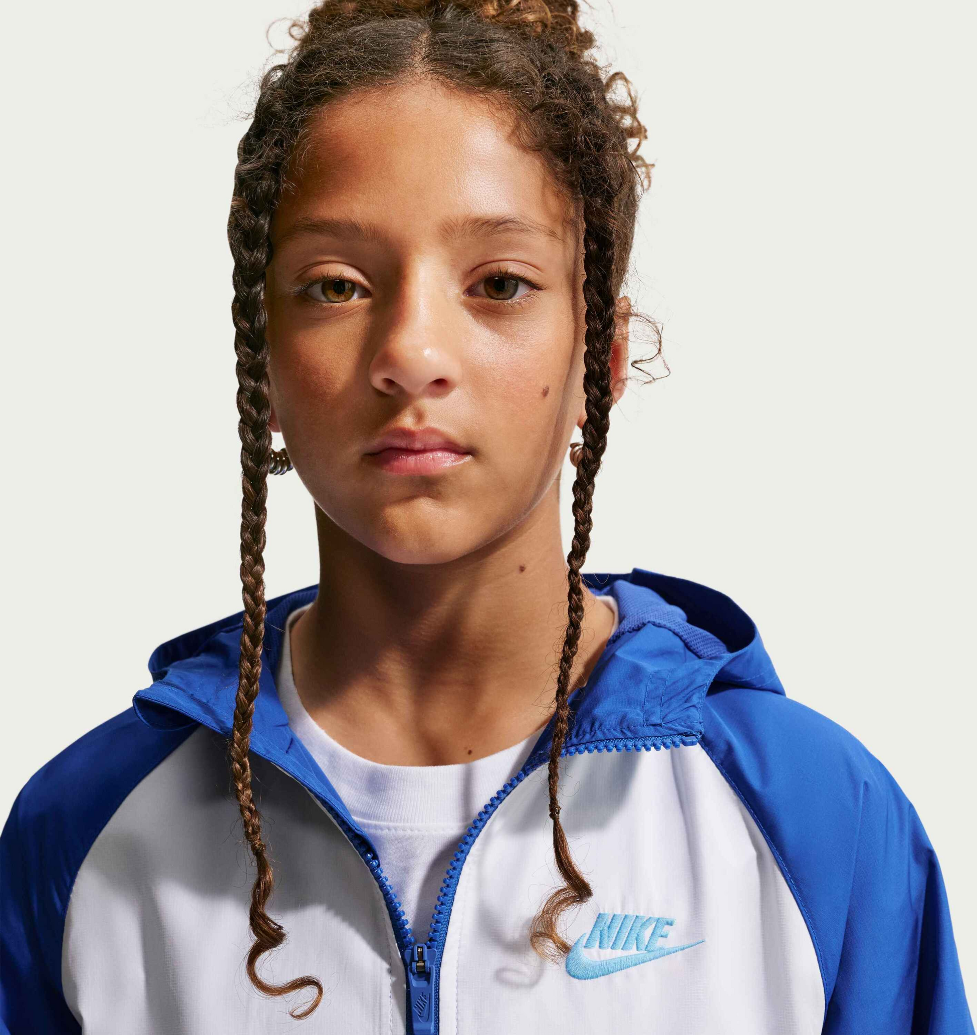 NIKE, Older Kids' Hooded Repel Jacket Sportswear Windrunner