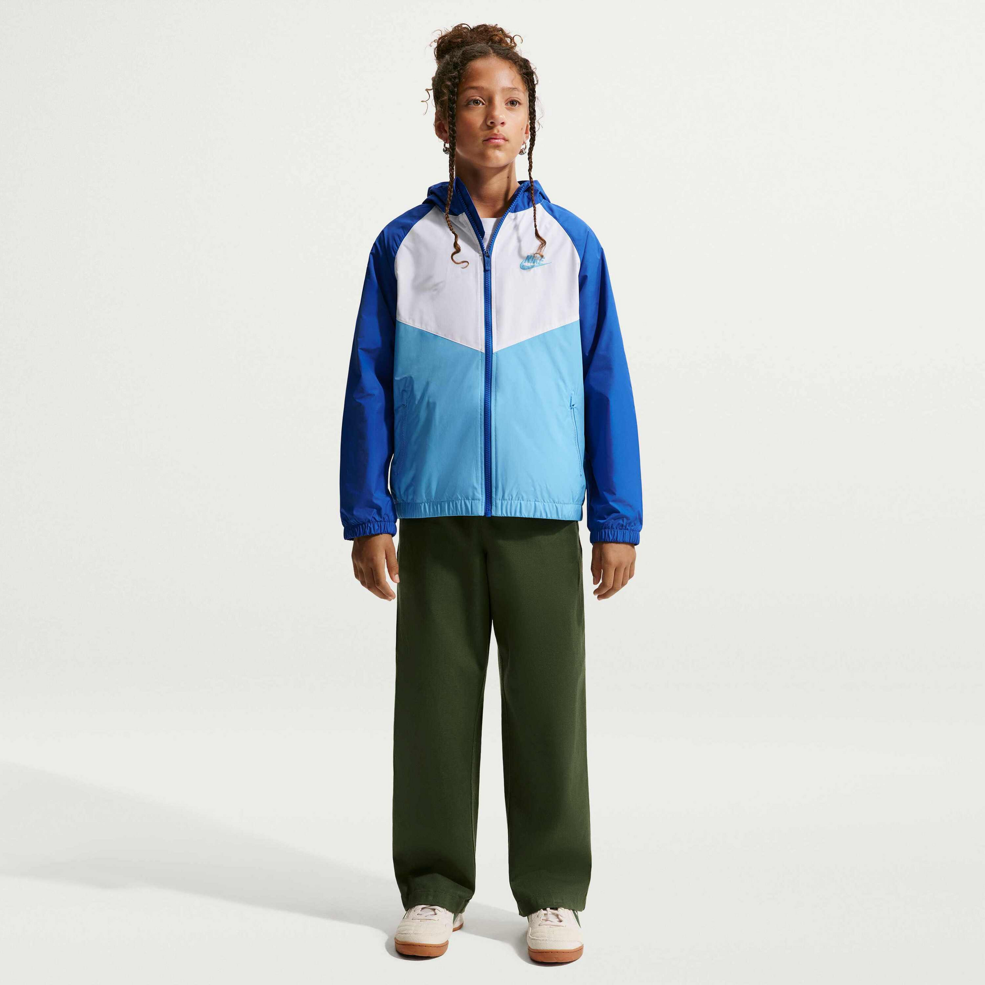 NIKE, Older Kids' Hooded Repel Jacket Sportswear Windrunner