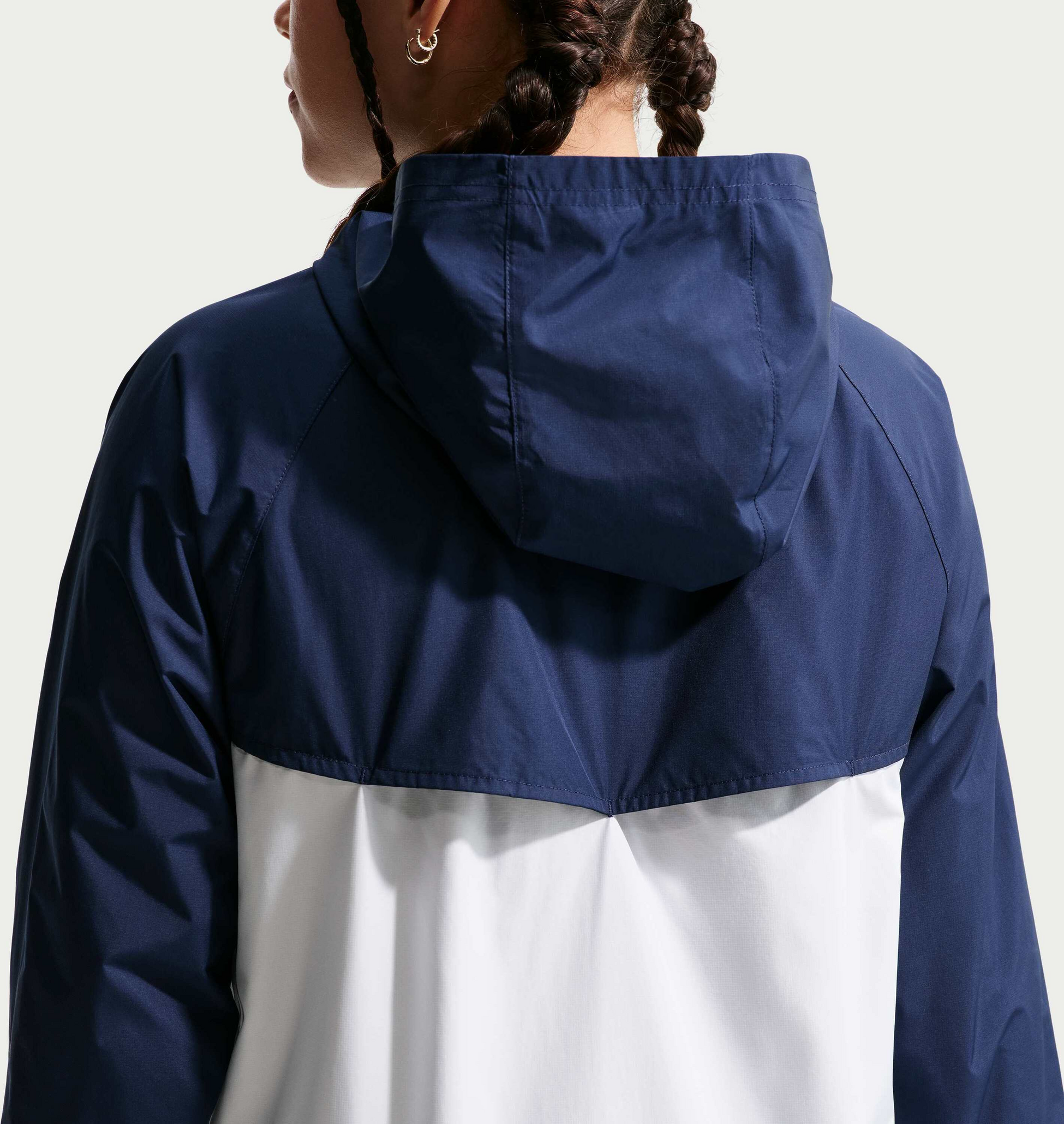 NIKE, Older Kids' Hooded Repel Jacket Sportswear Windrunner