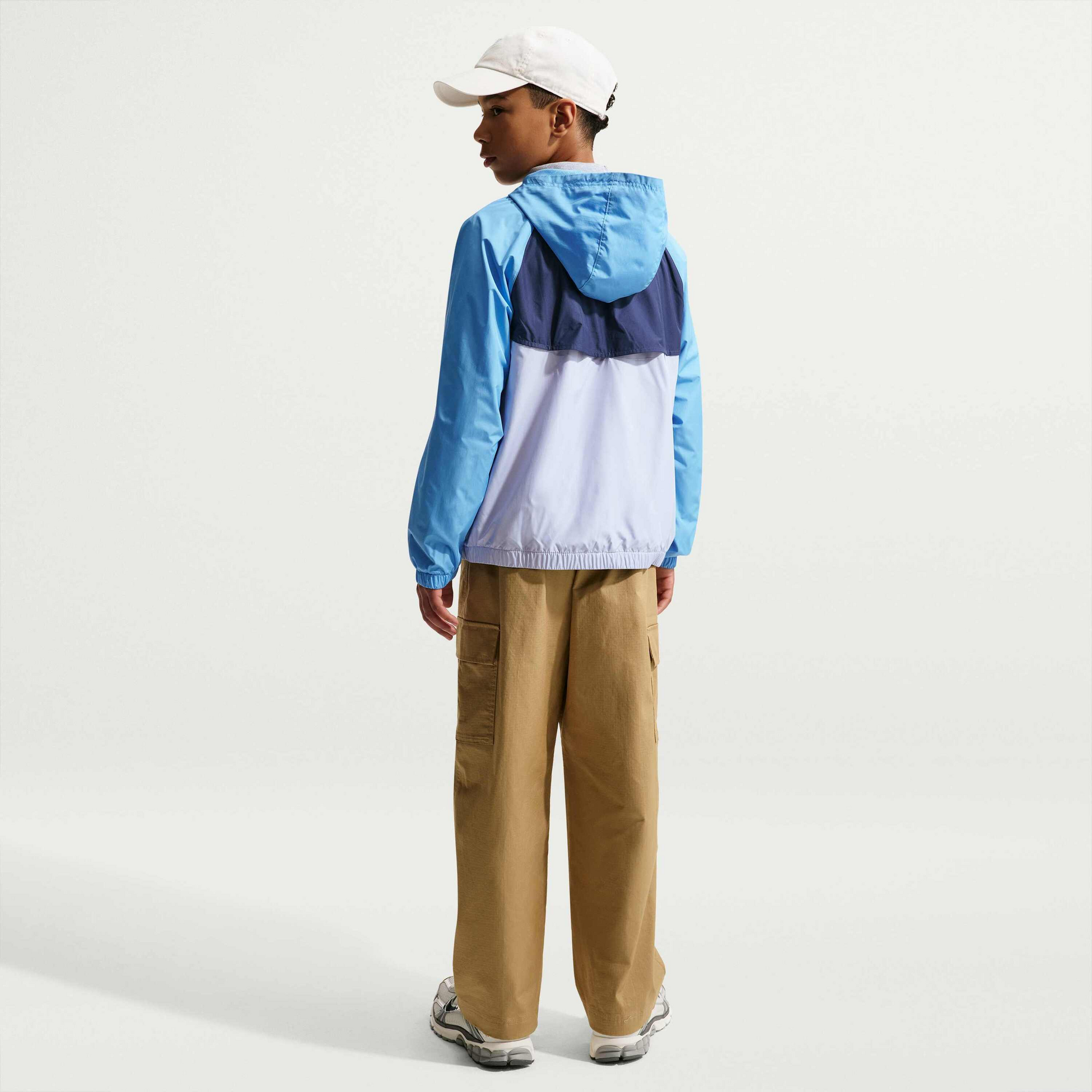 NIKE, Older Kids' Hooded Repel Jacket Sportswear Windrunner