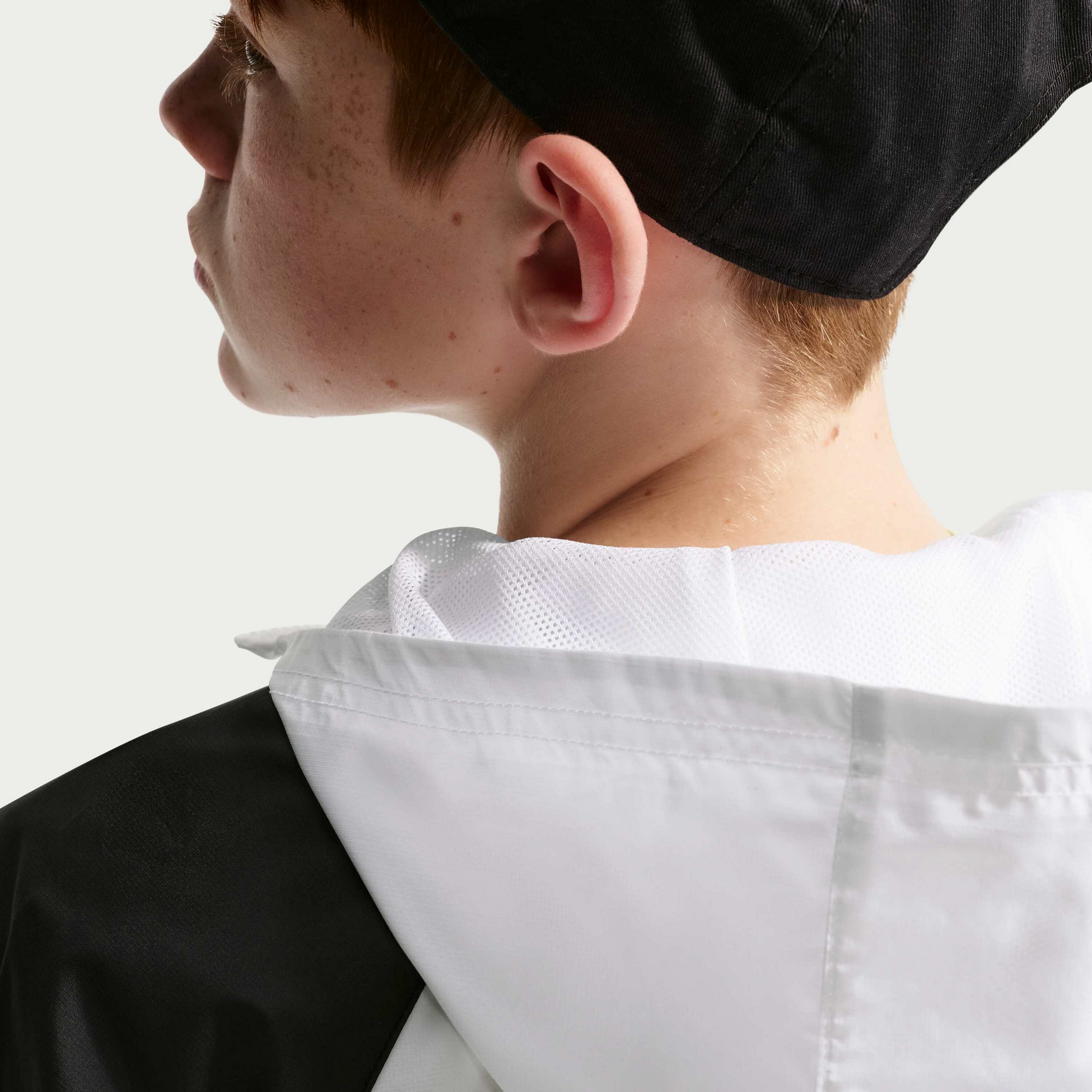 NIKE, Older Kids' Hooded Repel Jacket Sportswear Windrunner