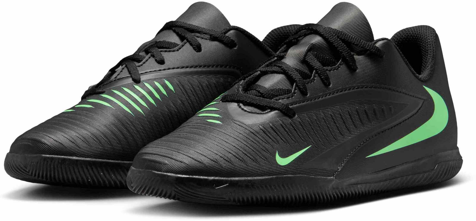 NIKE, Older Kids' Indoor Court Football Shoes Jr. Phantom 6 Low Club