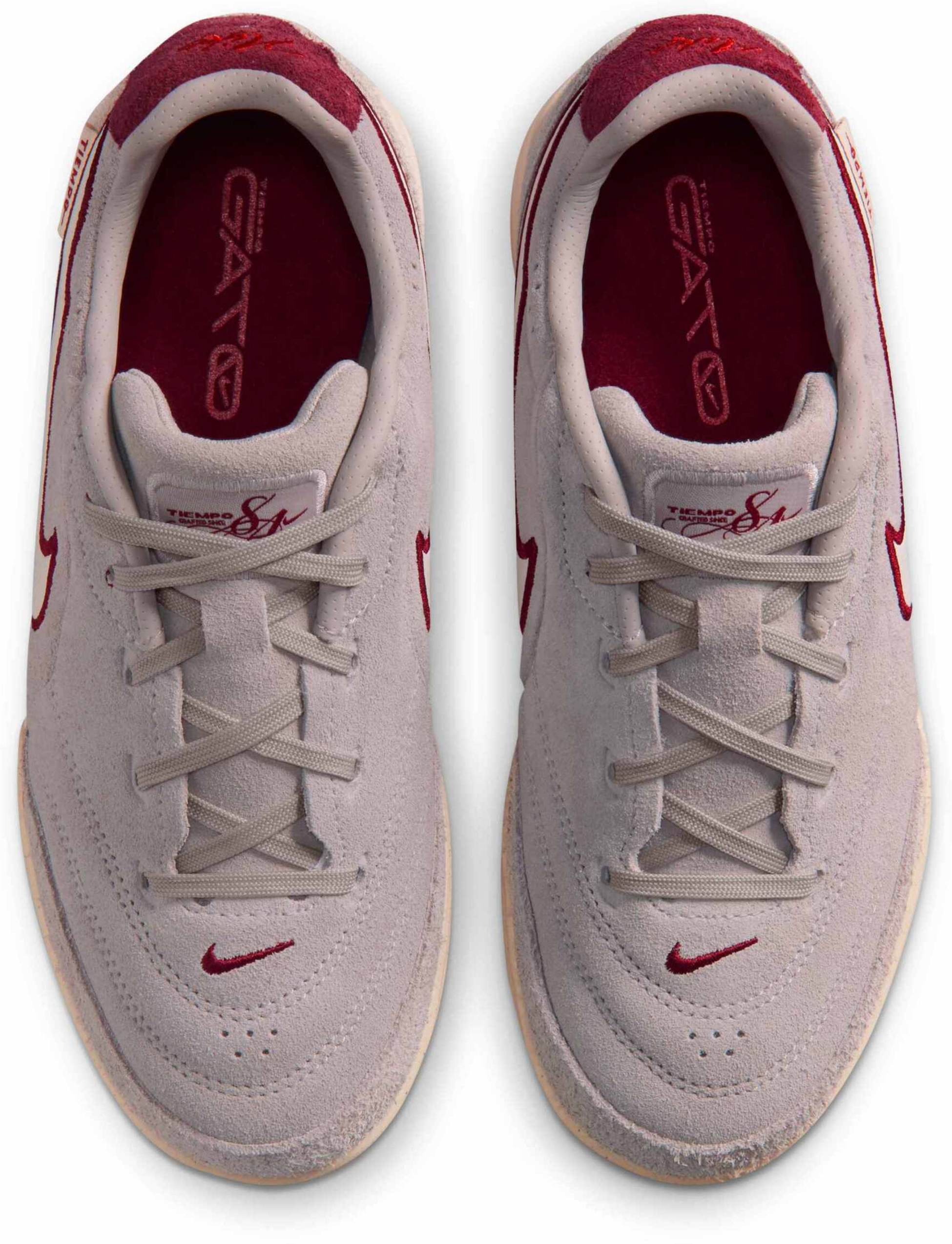 NIKE, Older Kids' Indoor Court Low-top Football Shoes Jr. Tiempo Streetgato Prm