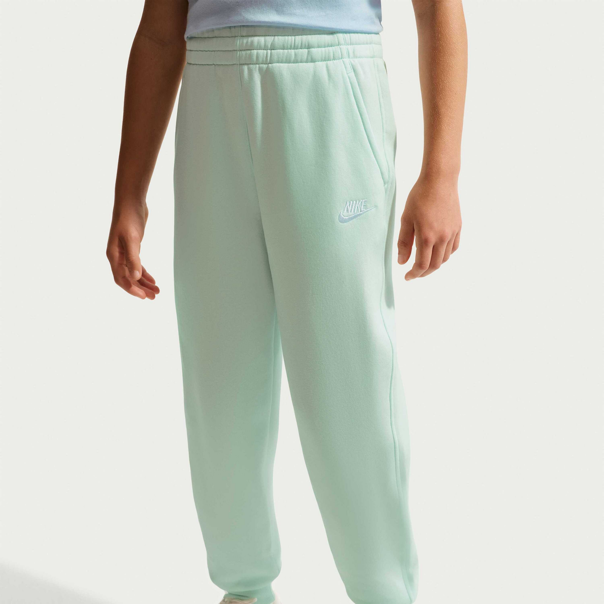 NIKE, Older Kids' Joggers Sportswear Club Fleece
