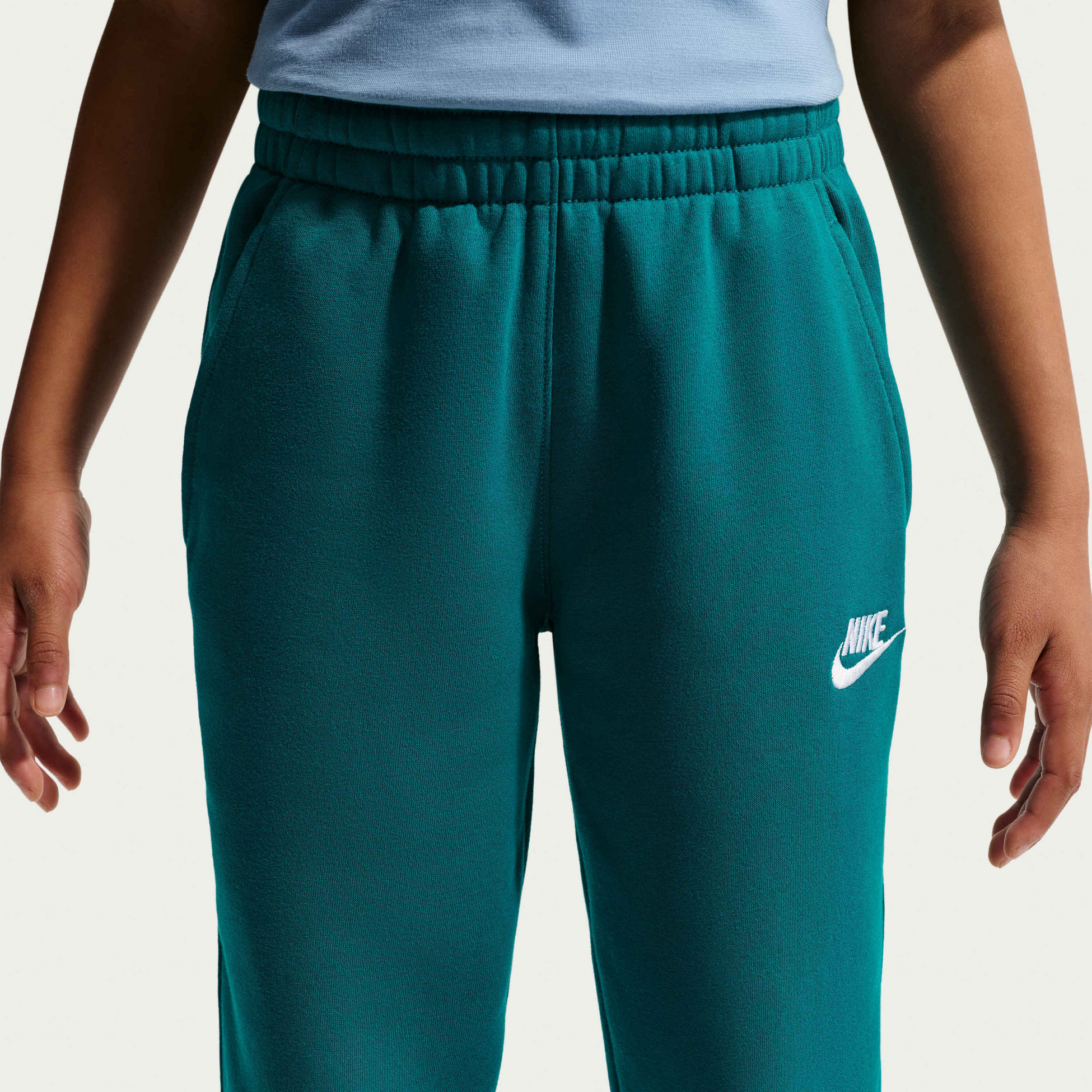 NIKE, Older Kids' Joggers Sportswear Club Fleece