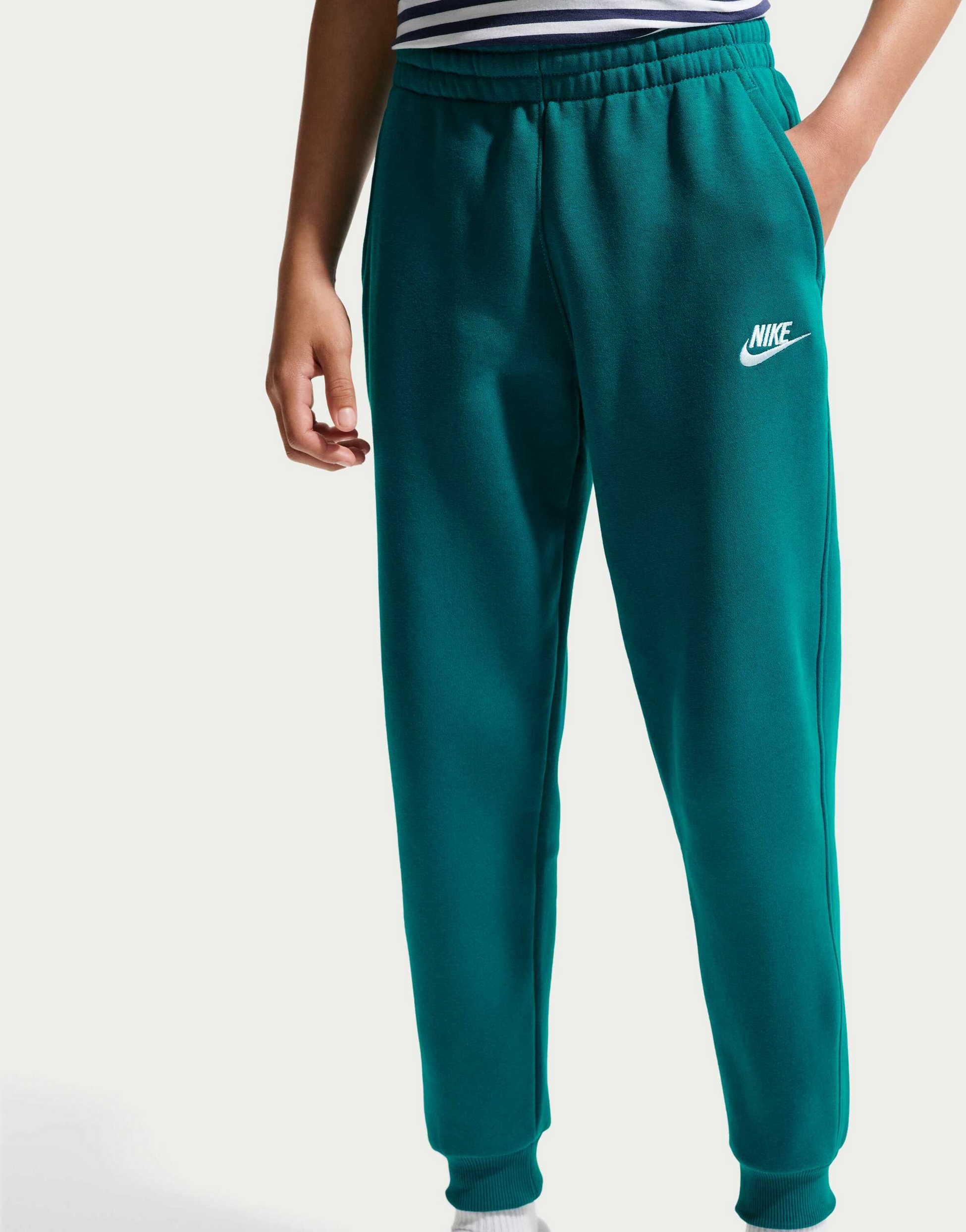 NIKE, Older Kids' Joggers Sportswear Club Fleece