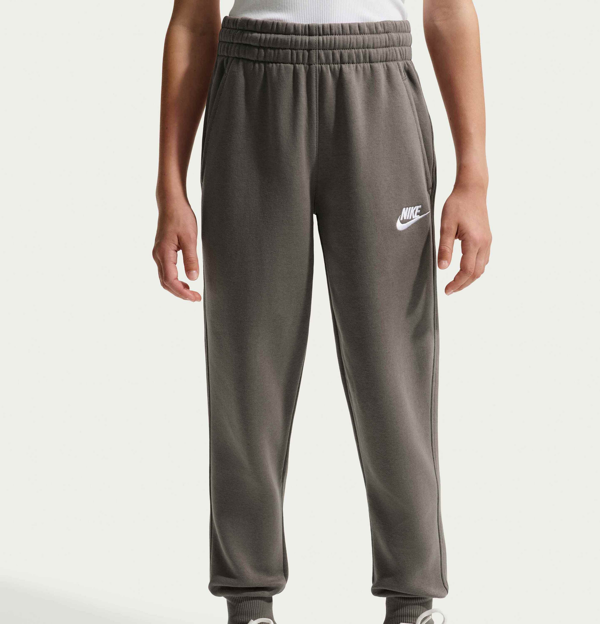 NIKE, Older Kids' Joggers Sportswear Club Fleece