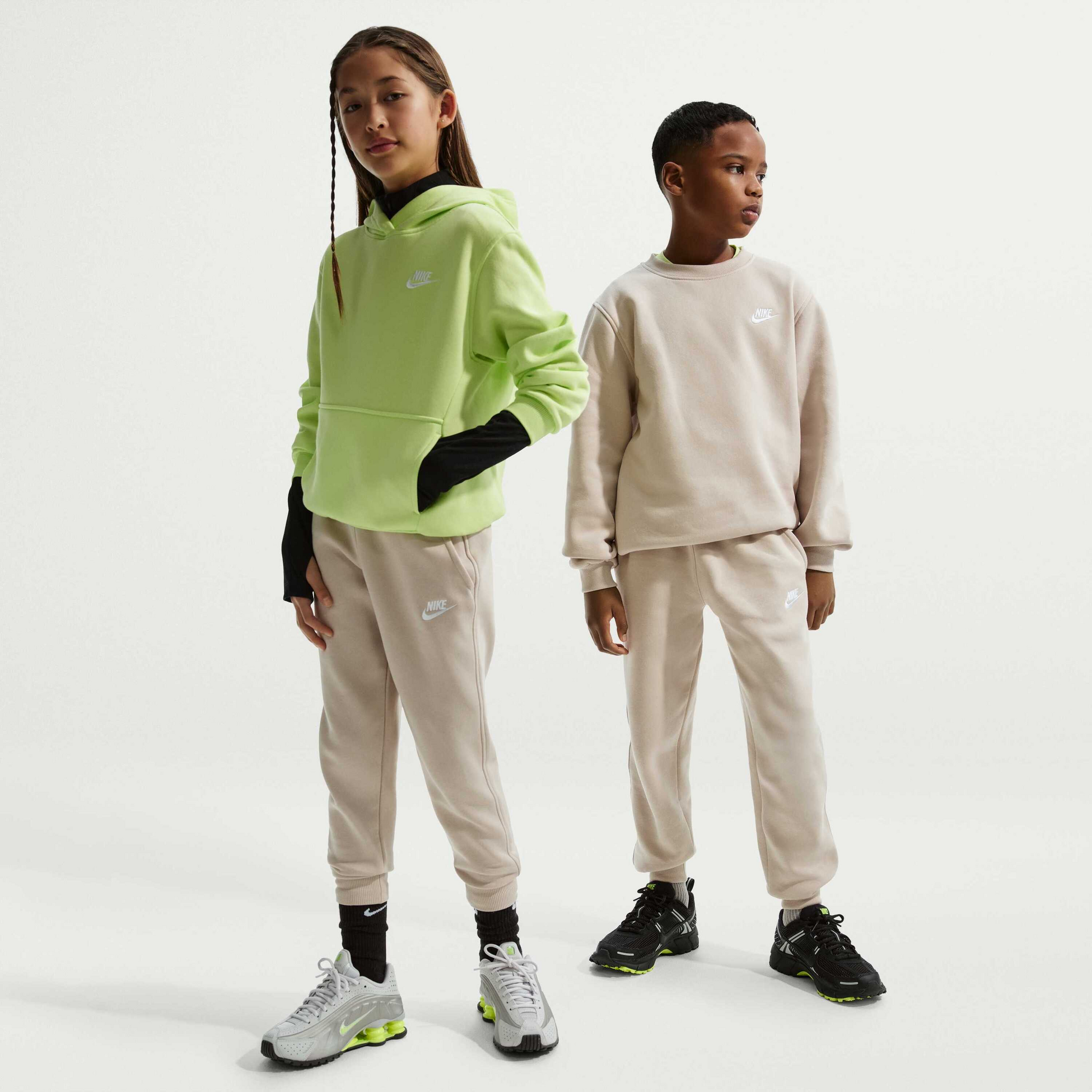NIKE, Older Kids' Joggers Sportswear Club Fleece