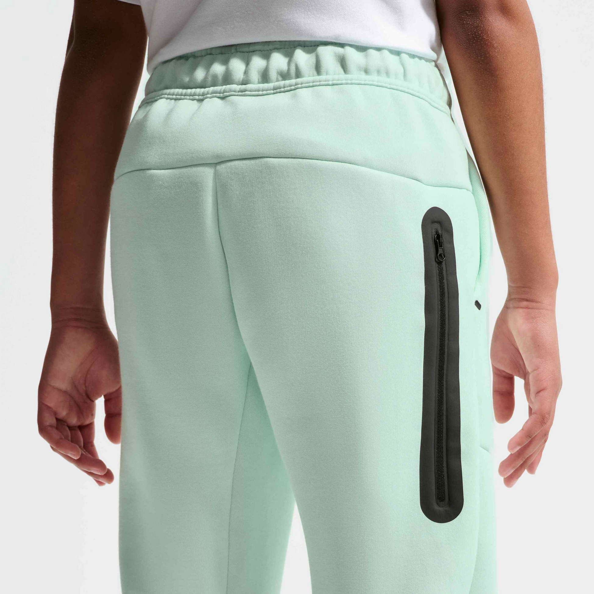 NIKE, Older Kids' Joggers Sportswear Tech Fleece