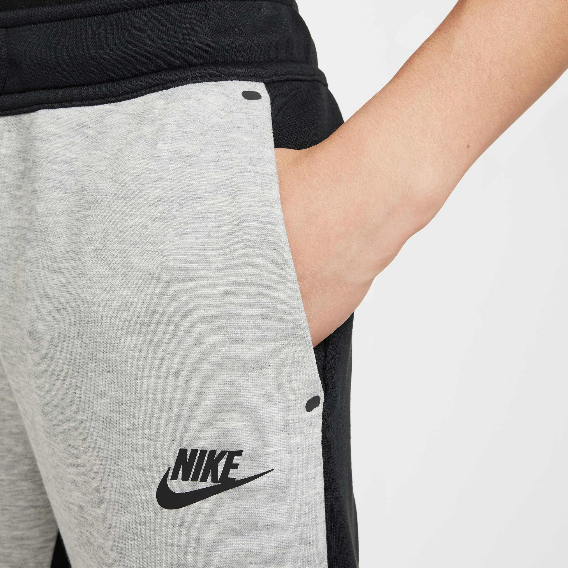 NIKE, Older Kids' Joggers Sportswear Tech Fleece