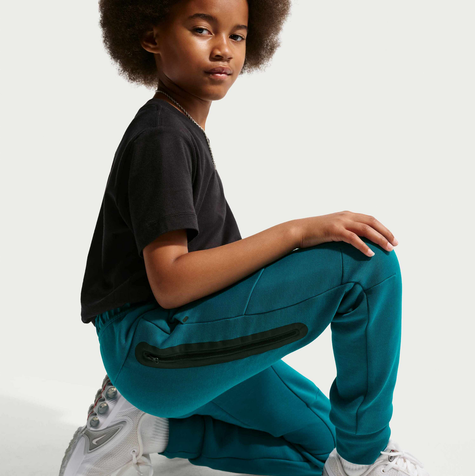 NIKE, Older Kids' Joggers Sportswear Tech Fleece
