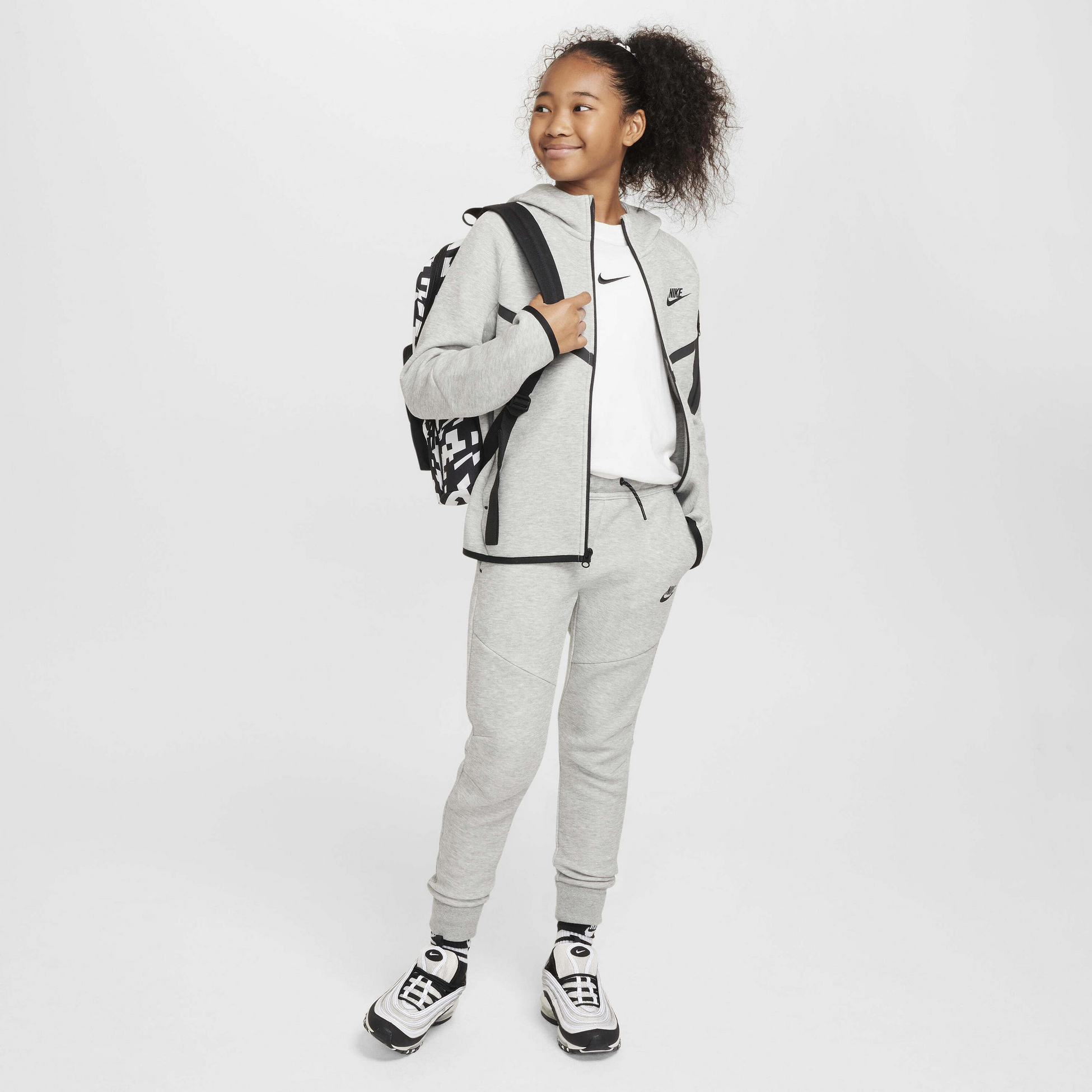 NIKE, Older Kids' Joggers Sportswear Tech Fleece