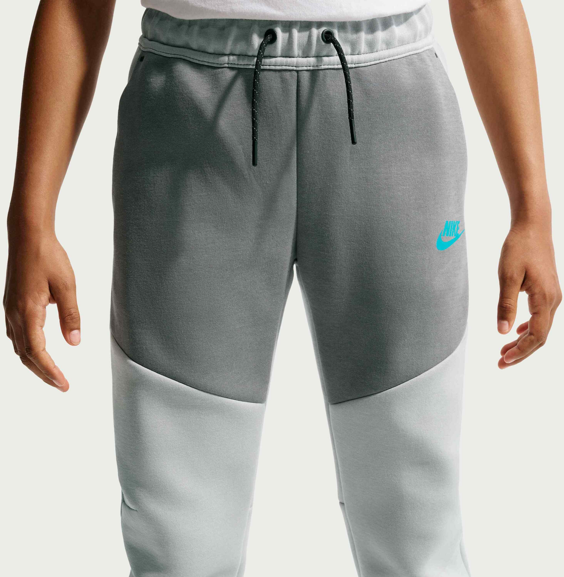 NIKE, Older Kids' Joggers Sportswear Tech Fleece