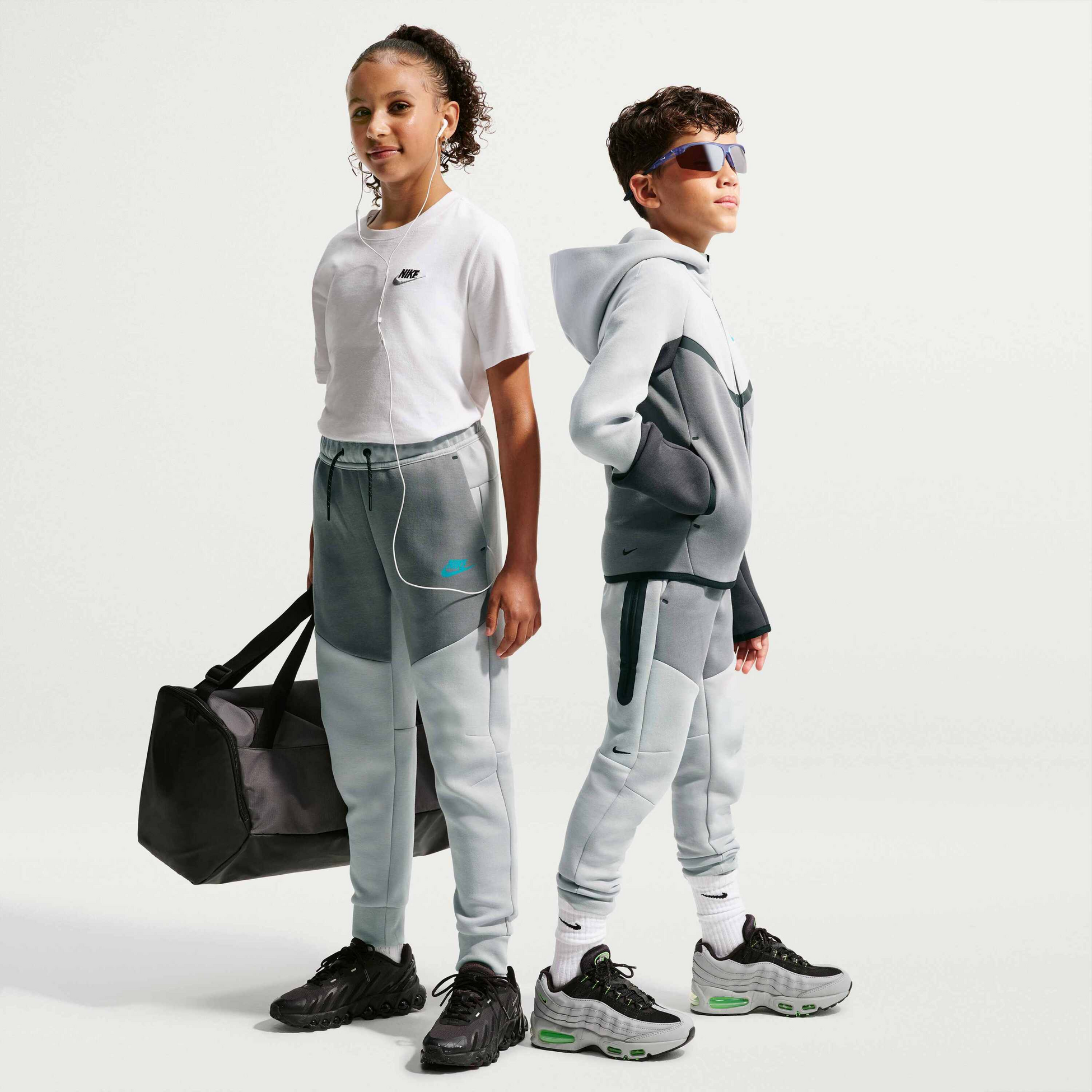 NIKE, Older Kids' Joggers Sportswear Tech Fleece