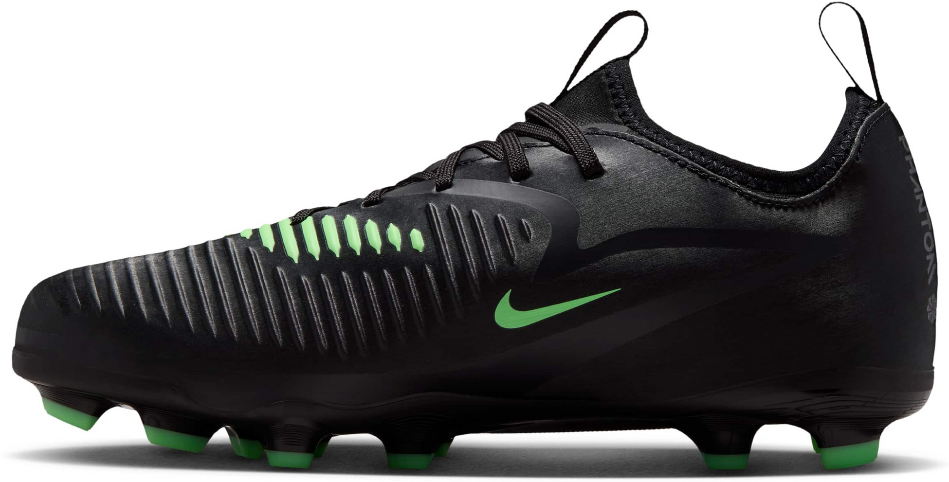 NIKE, Older Kids' Multi-ground Football Boot Jr. Phantom 6 Low Academy