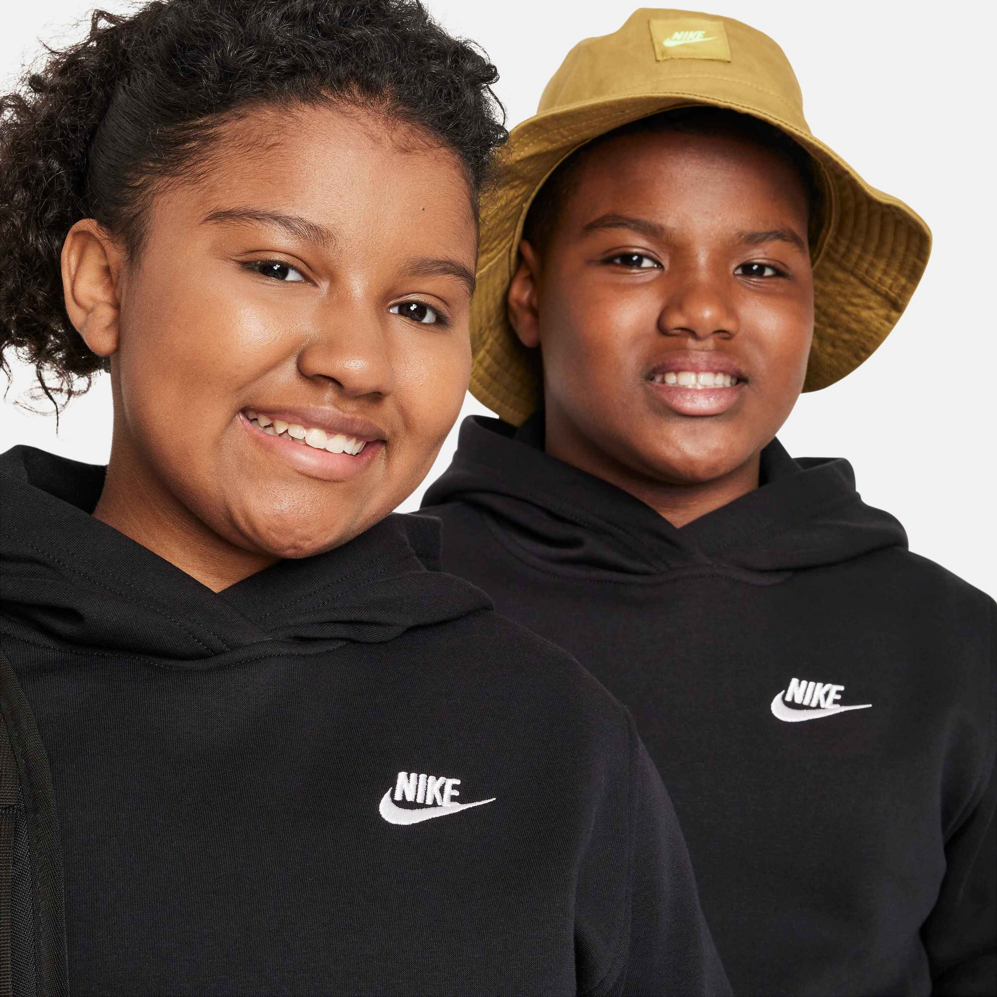 NIKE, Older Kids' Pullover Hoodie (extended Size) Sportswear Club Fleece