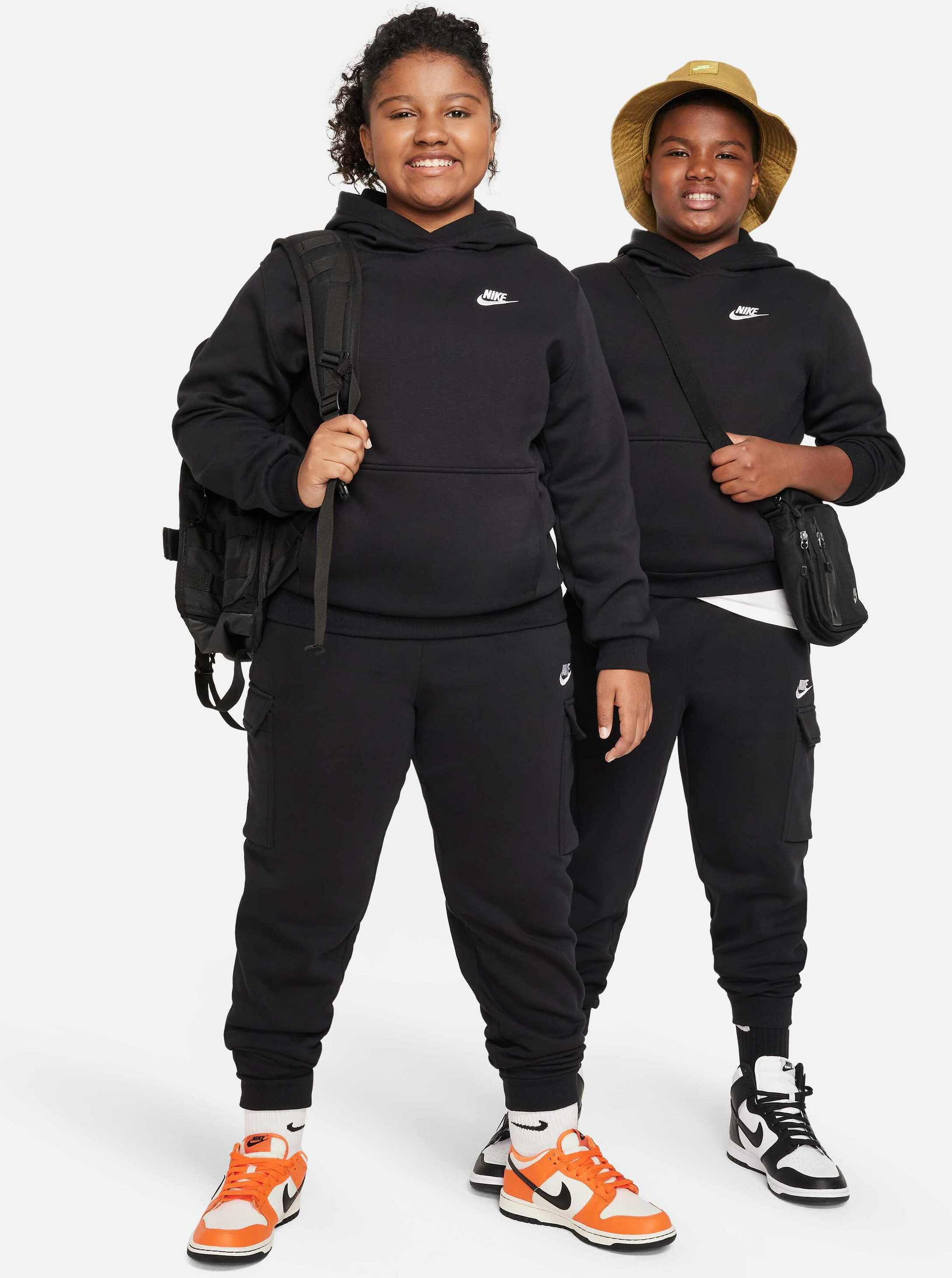 NIKE, Older Kids' Pullover Hoodie (extended Size) Sportswear Club Fleece