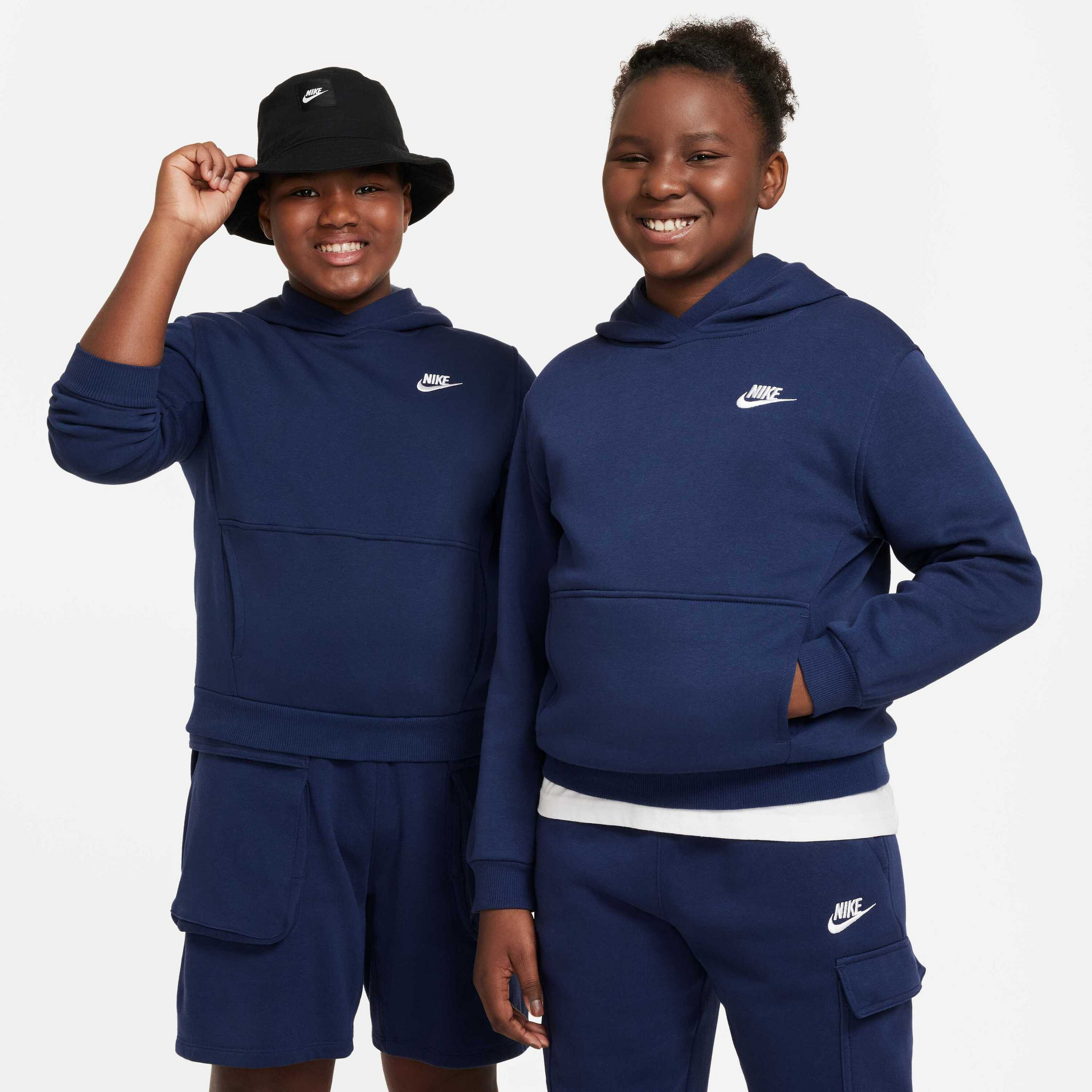 NIKE, Older Kids' Pullover Hoodie (extended Size) Sportswear Club Fleece