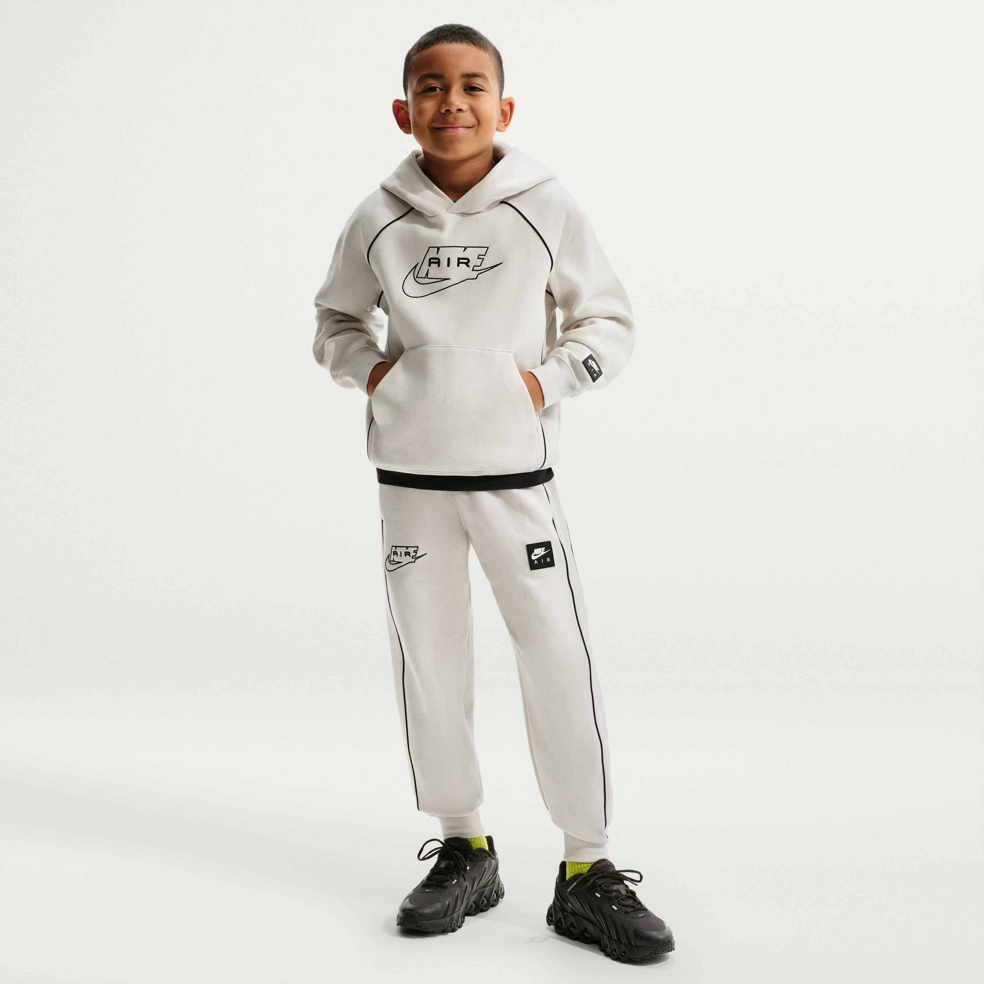NIKE, Older Kids' Pullover Hoodie Air