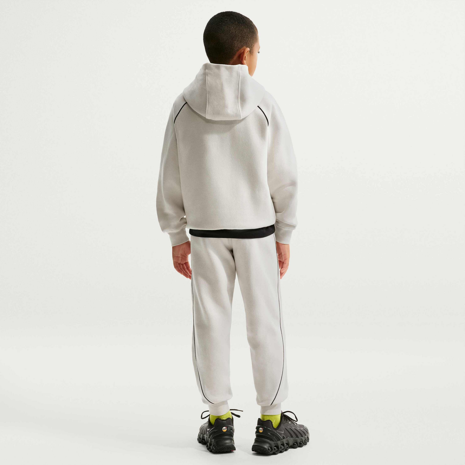 NIKE, Older Kids' Pullover Hoodie Air