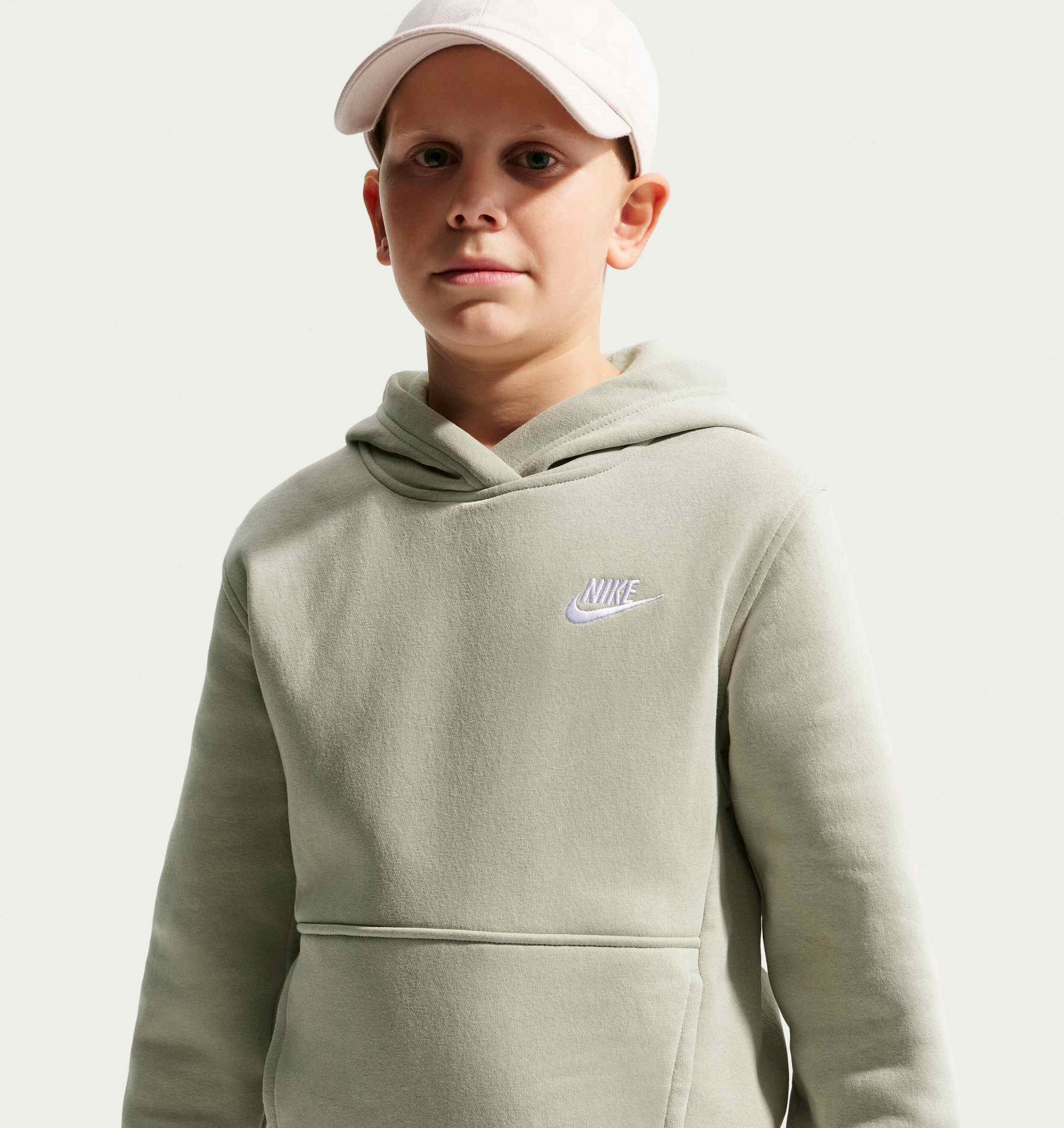 NIKE, Older Kids' Pullover Hoodie Sportswear Club Fleece