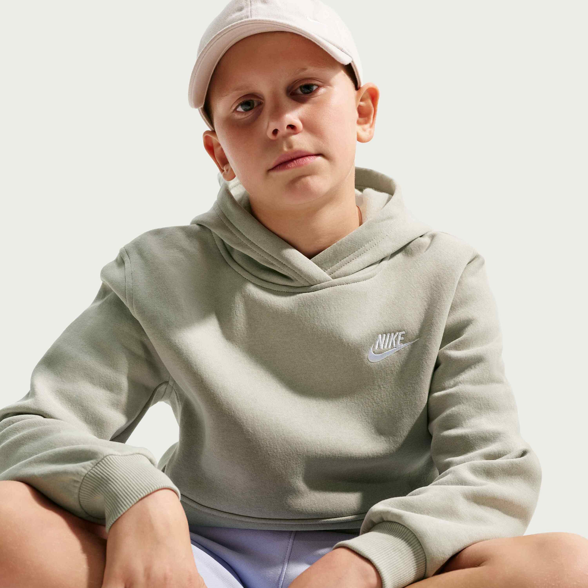 NIKE, Older Kids' Pullover Hoodie Sportswear Club Fleece