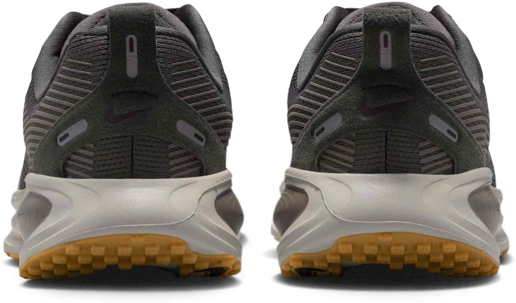 NIKE, Older Kids' Road Running Shoes Vomero 18