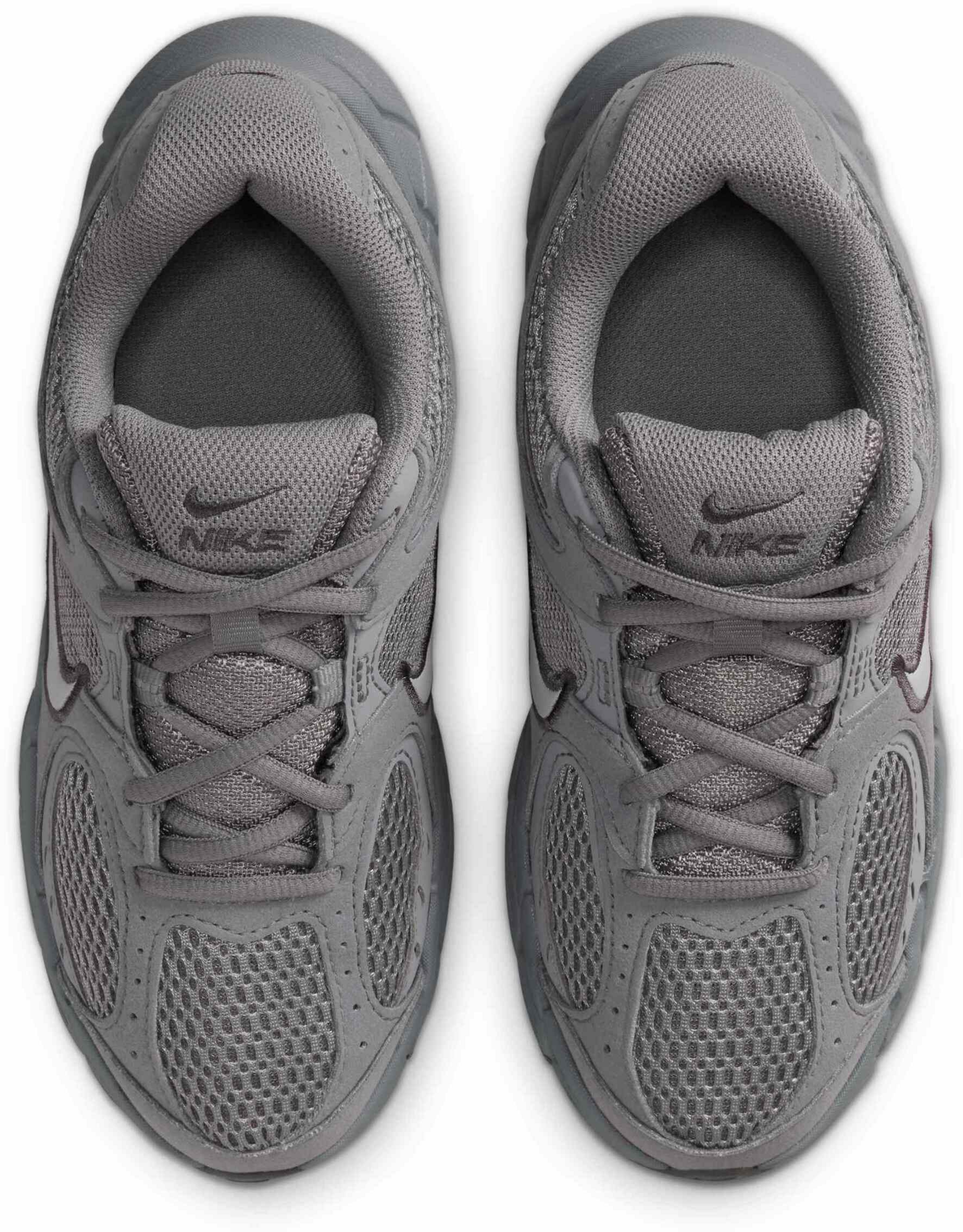 NIKE, Older Kids' Shoes V5 Runner Suede