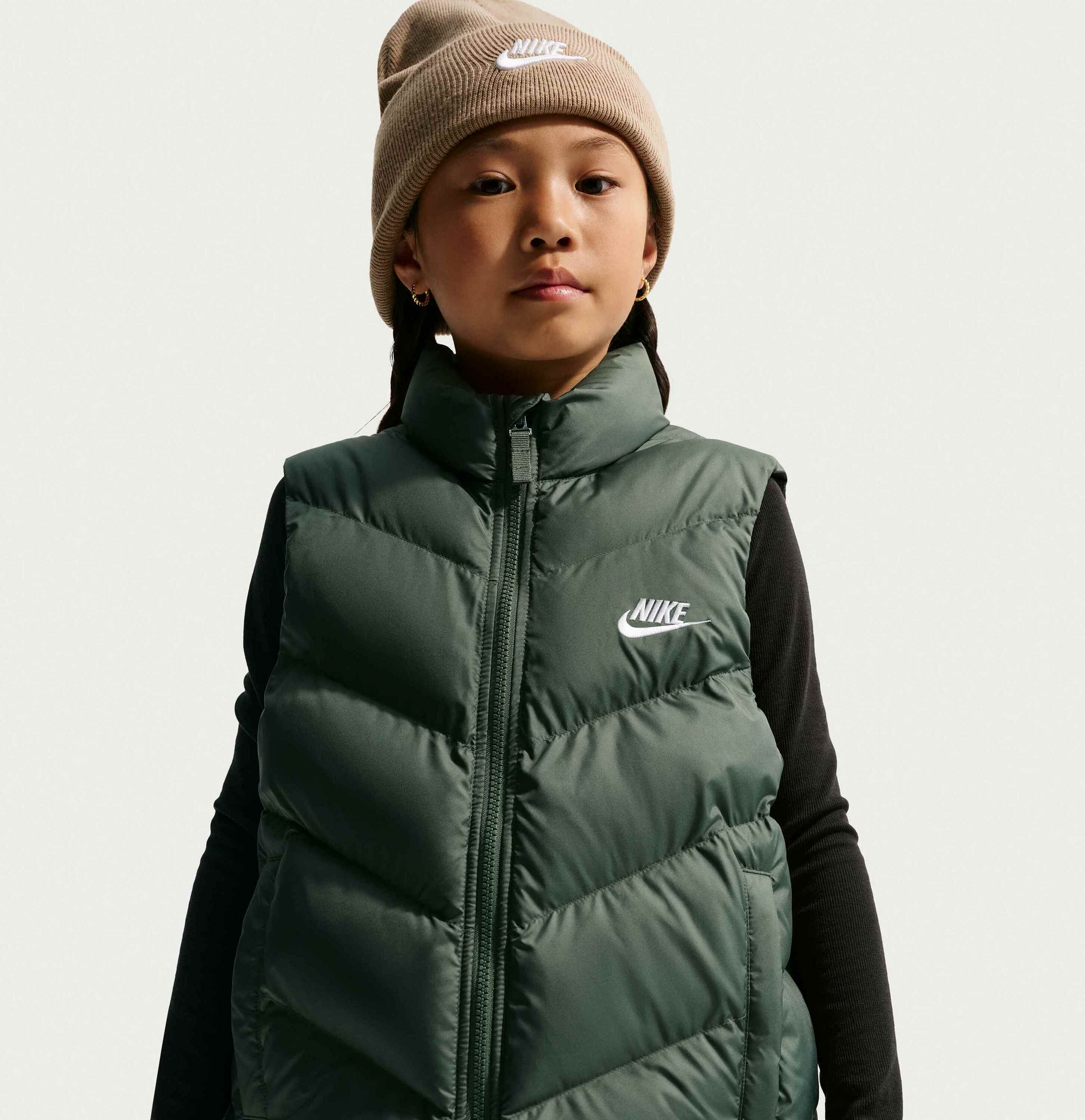 NIKE, Older Kids' Therma-fit Loose-fit Puffer Gilet Sportswear All Day Play