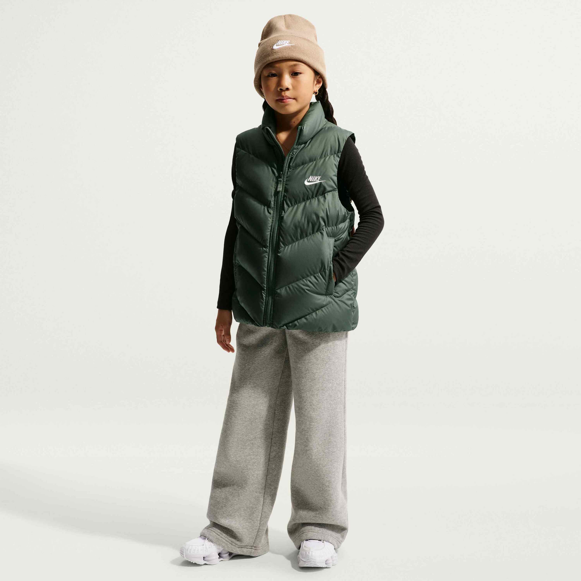 NIKE, Older Kids' Therma-fit Loose-fit Puffer Gilet Sportswear All Day Play