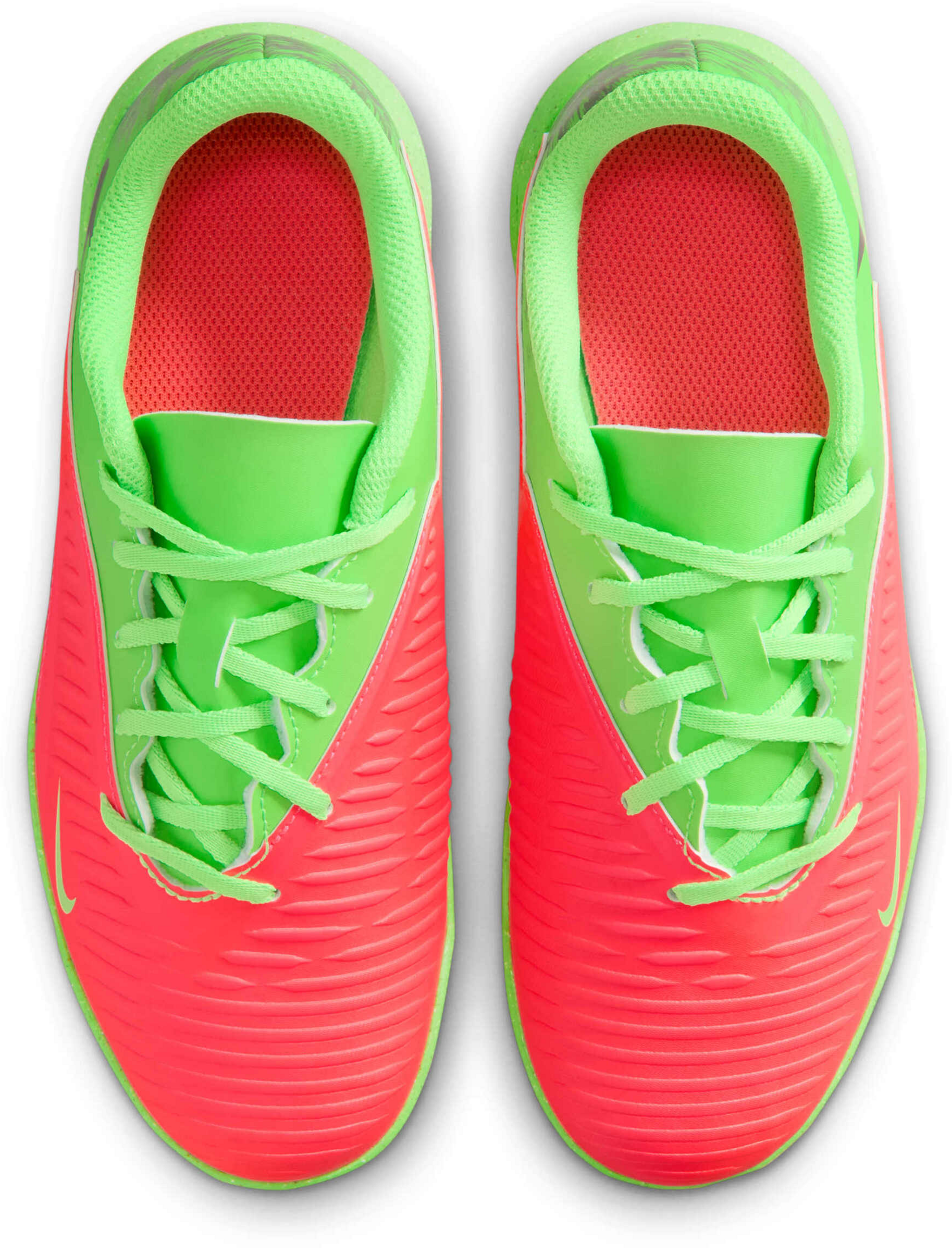 NIKE, Older Kids' Turf Football Shoe Jr. Phantom 6 Low Club 'erling Haaland'