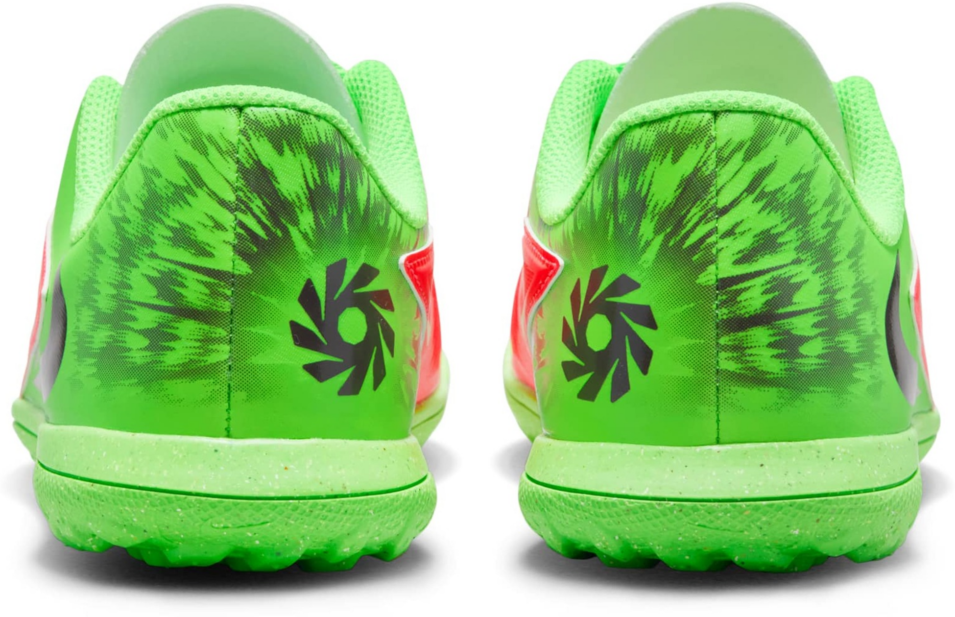 NIKE, Older Kids' Turf Football Shoe Jr. Phantom 6 Low Club 'erling Haaland'